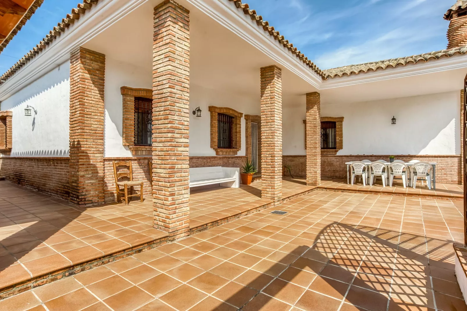 Casa Qlint & Enrique-Exterior summer