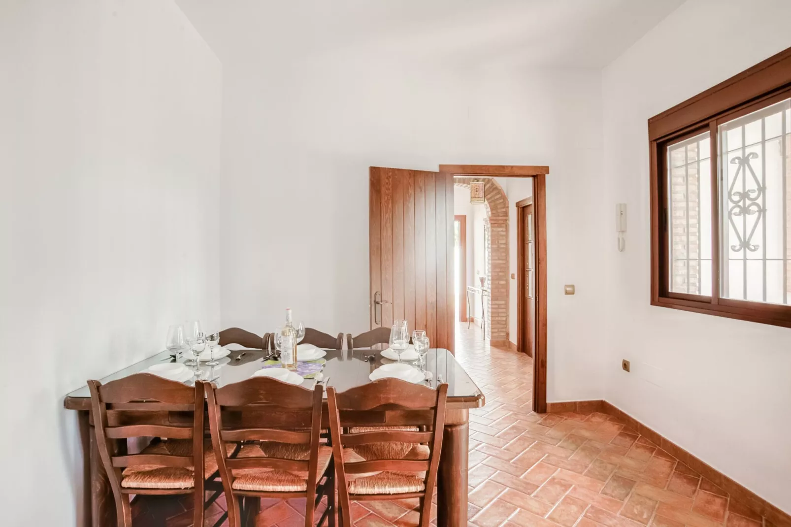 Casa Qlint & Enrique-Dining room