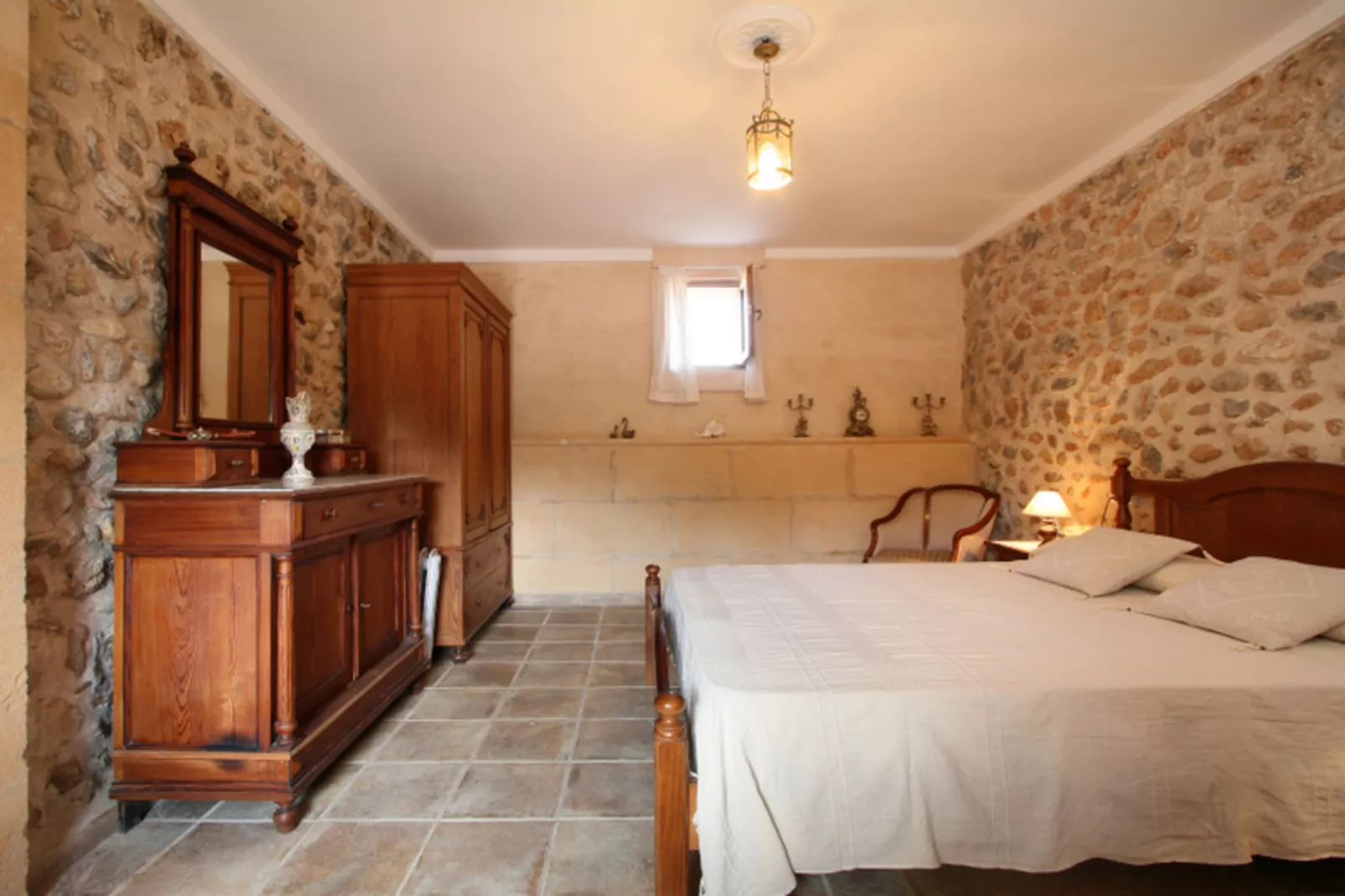 Nyany-Bedroom