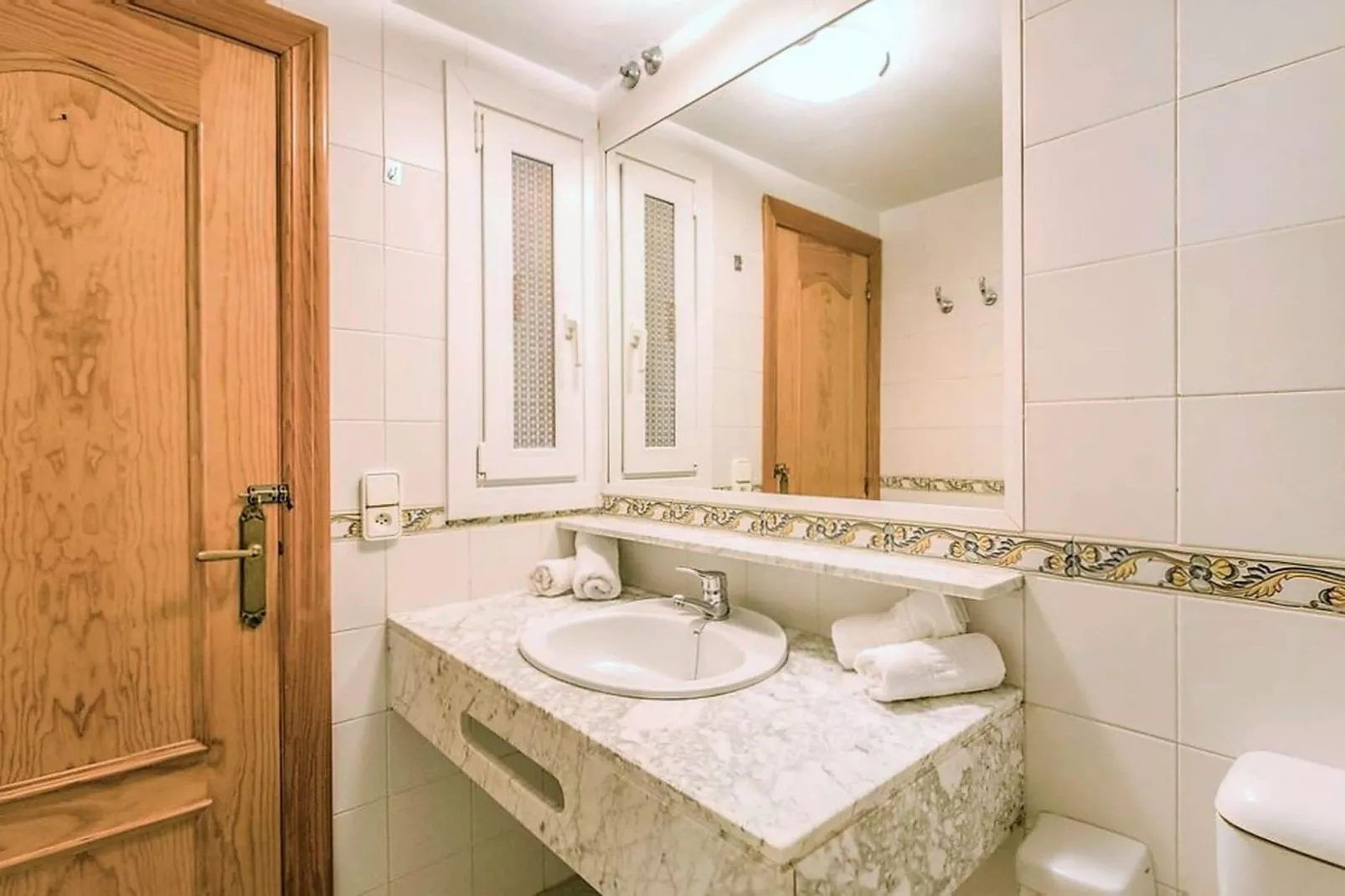 Macael Bajo 204-Badezimmer