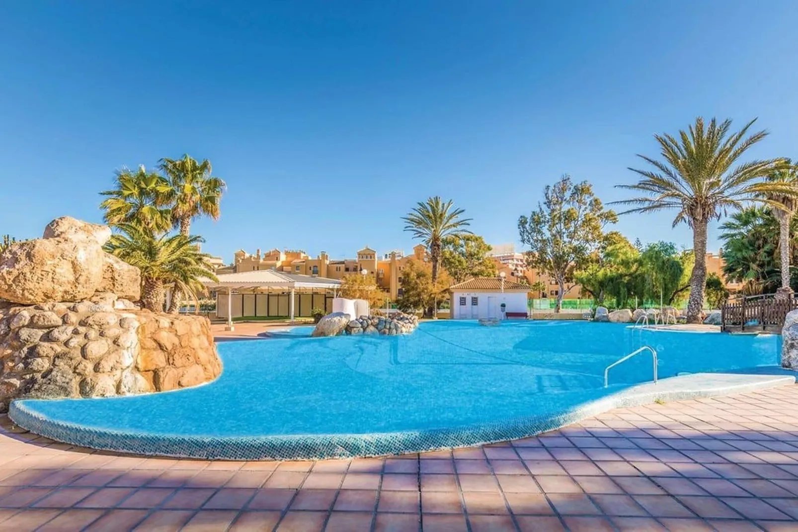 Macael 2º-Schwimmbad