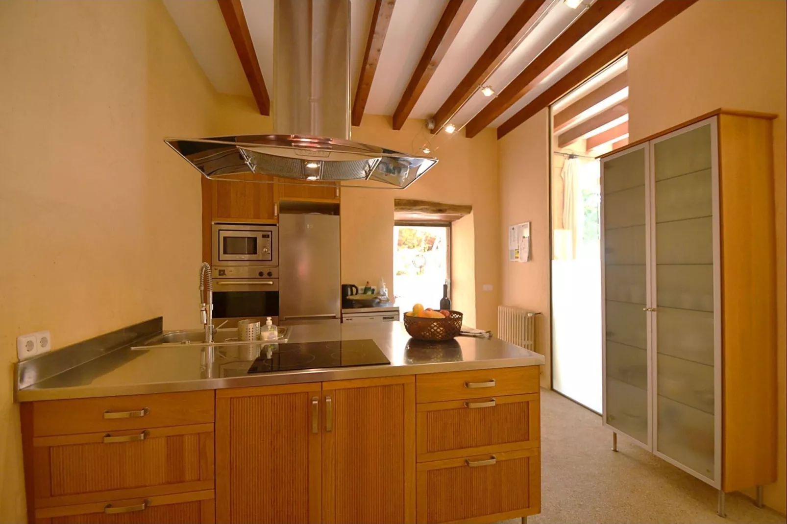 Mir-Kitchen