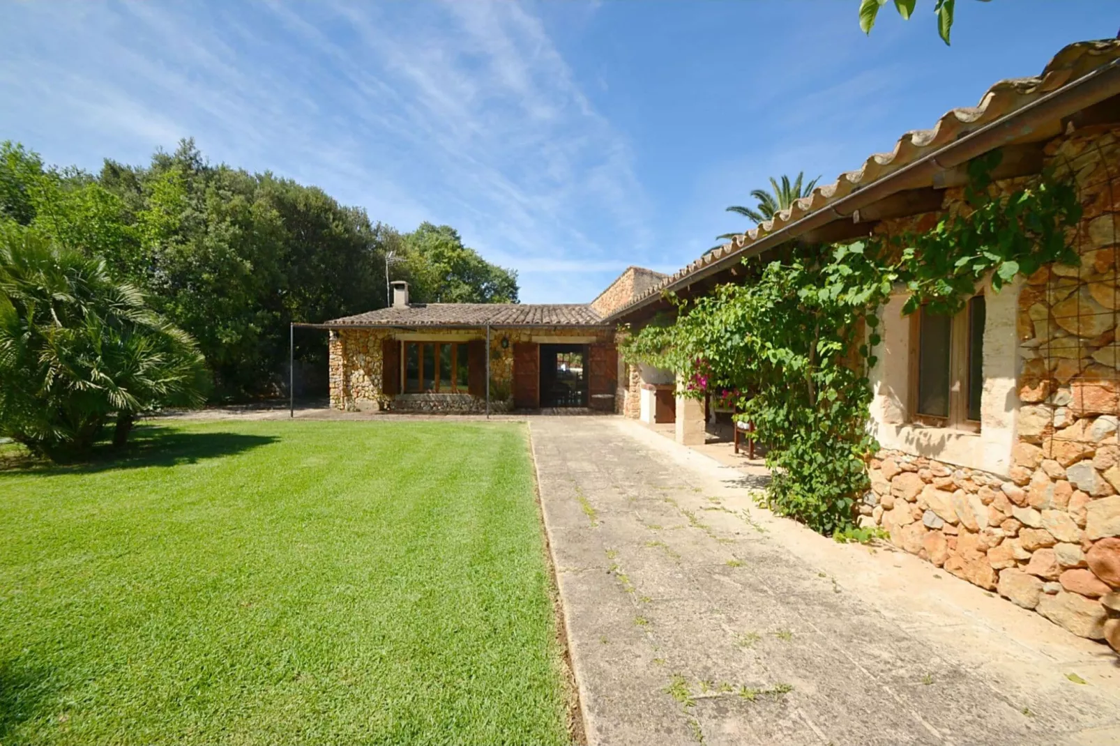 Sestador-Exterior summer