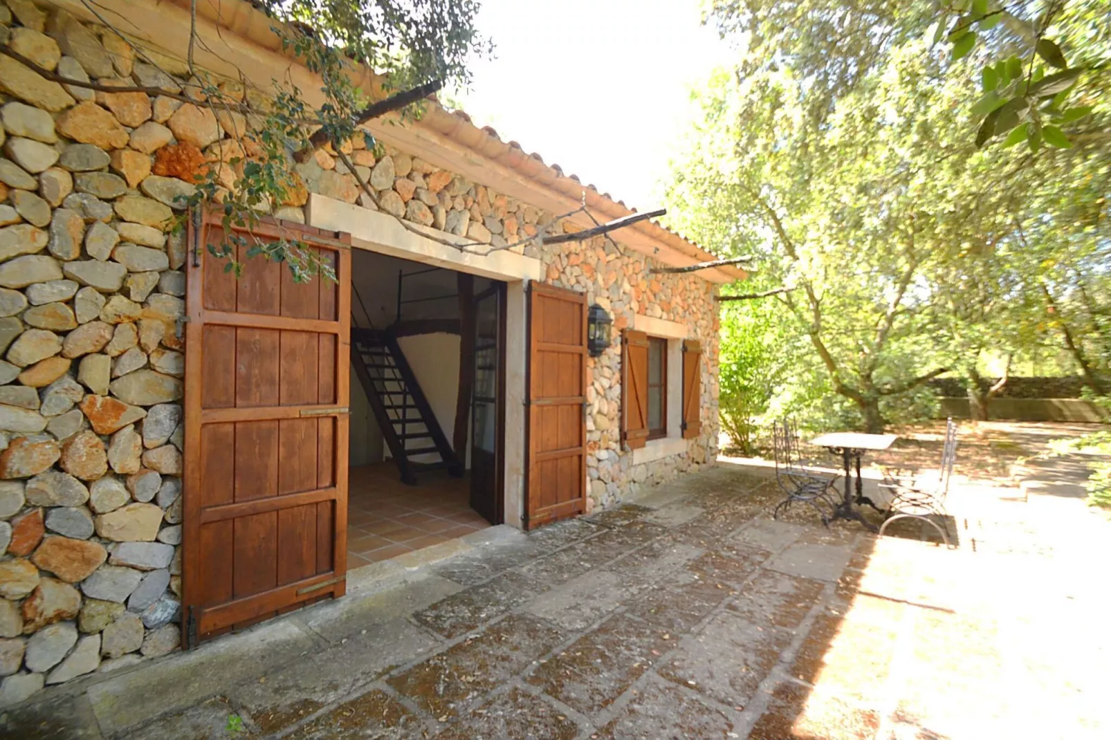 Sestador-Exterior summer