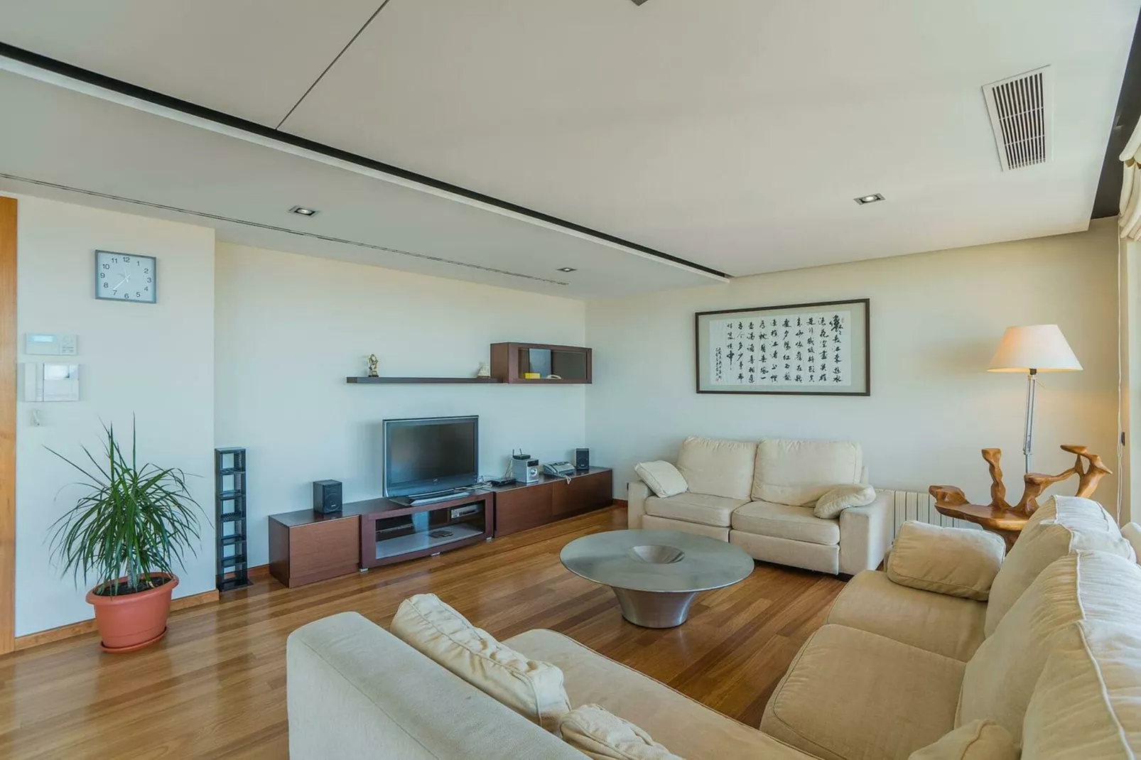 Sammy-Living room