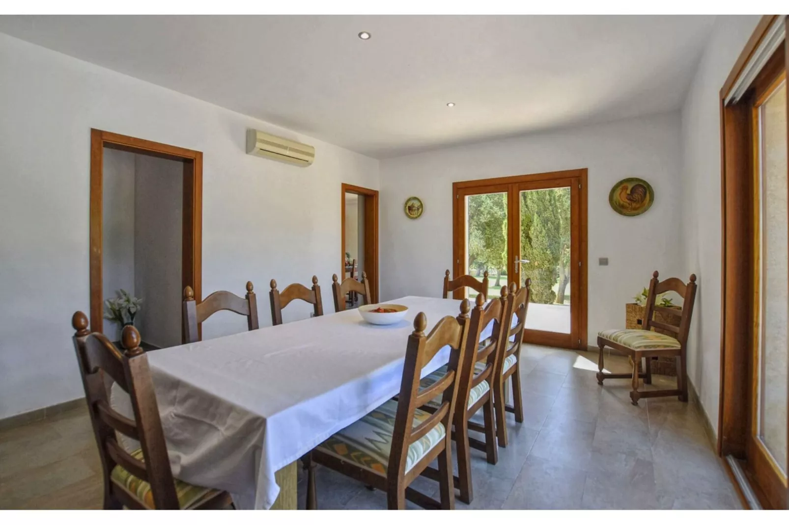 Santa Maria-Dining room