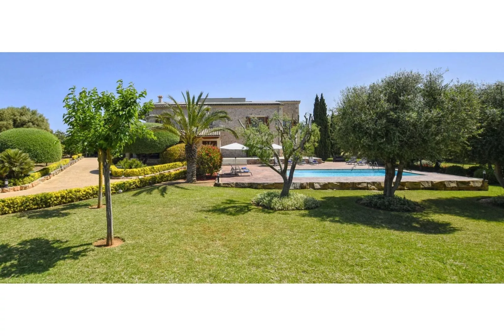 Santa Maria-Gardens summer