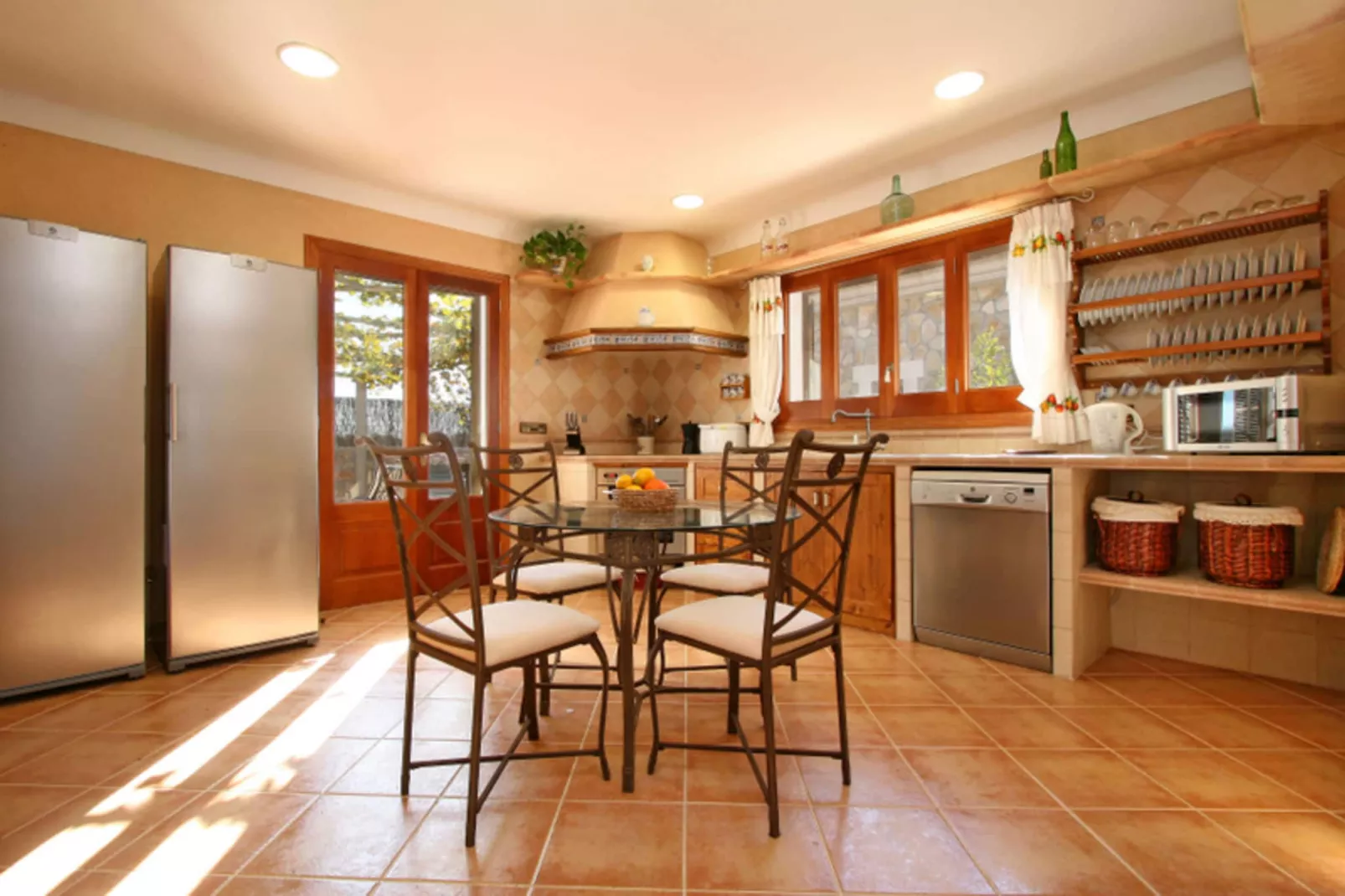 Gamundi-Kitchen