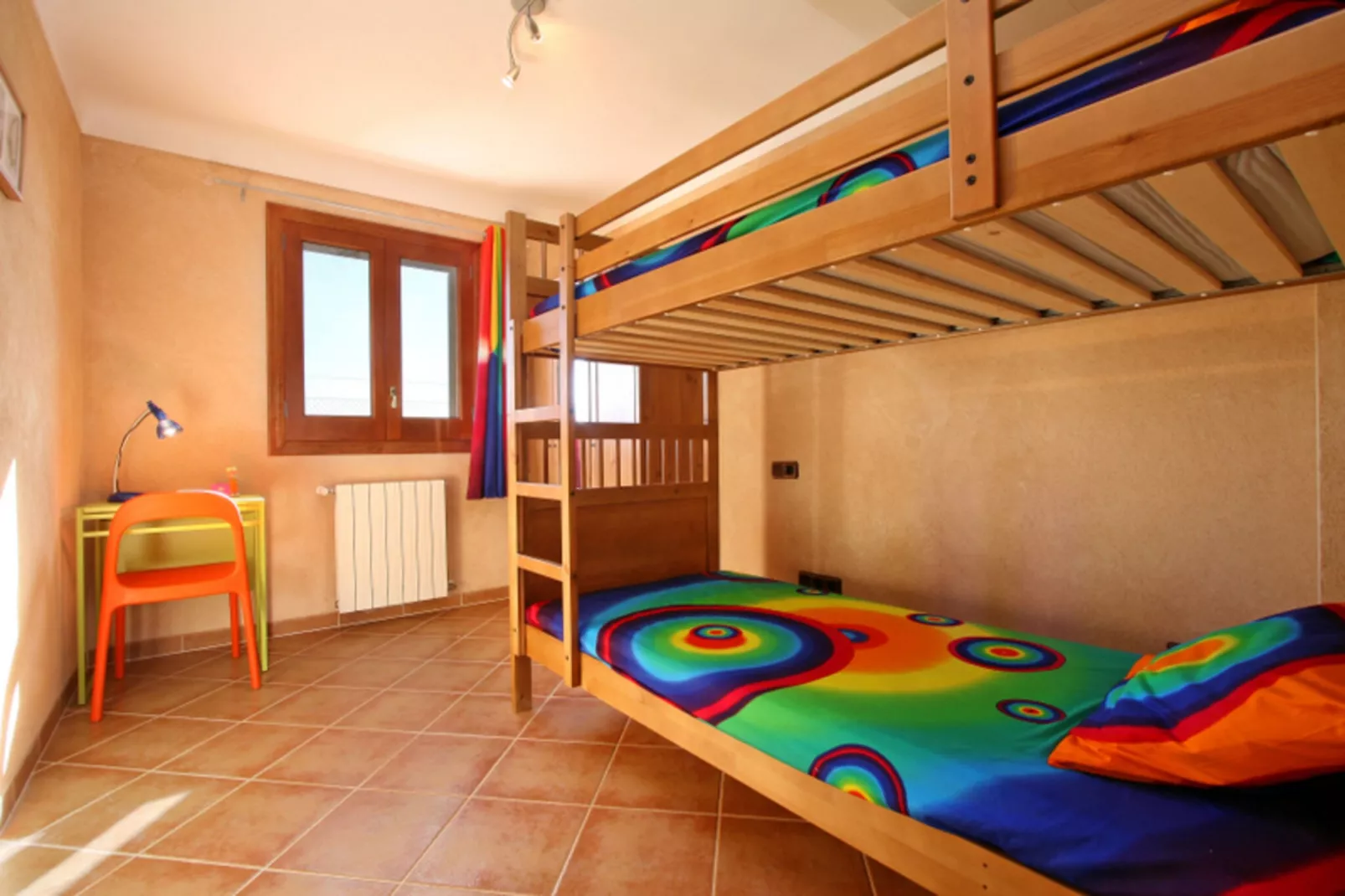 Gamundi-Bedroom