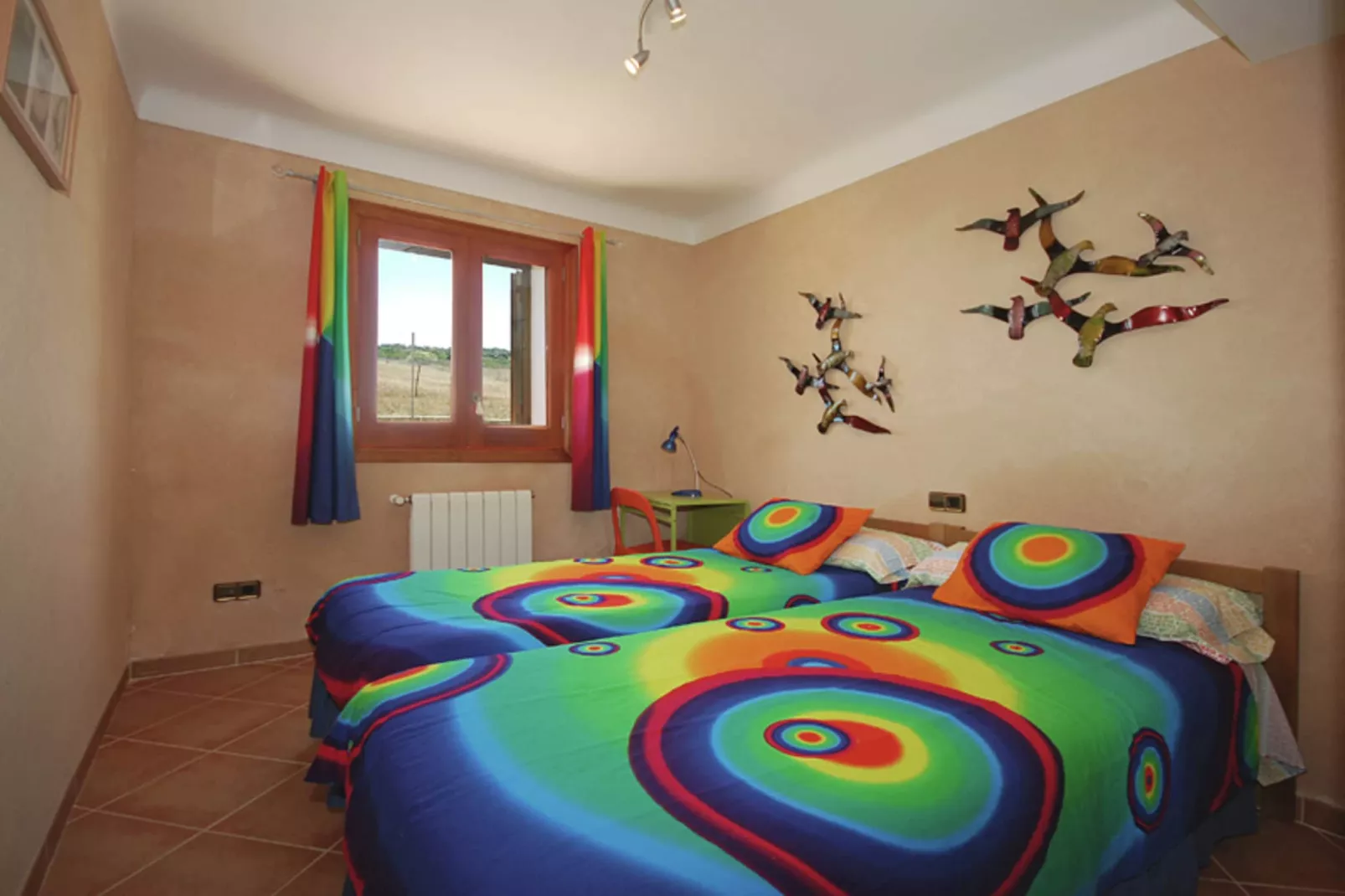 Gamundi-Bedroom