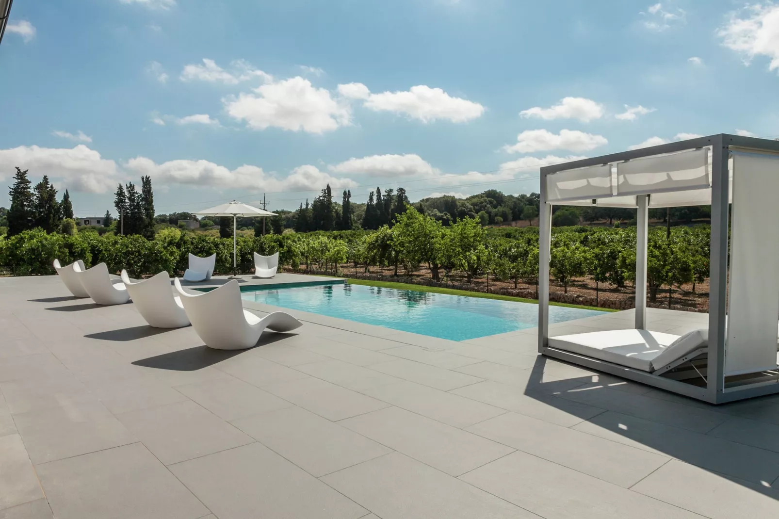Calet-Pool