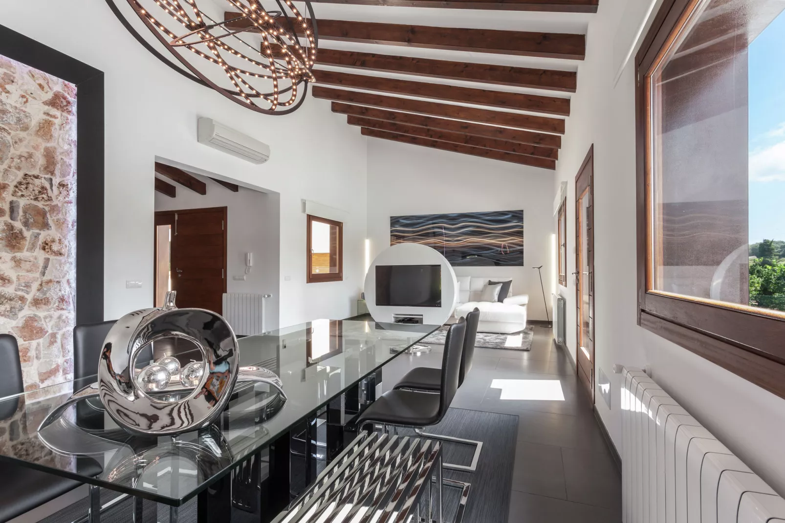 Calet-Dining room