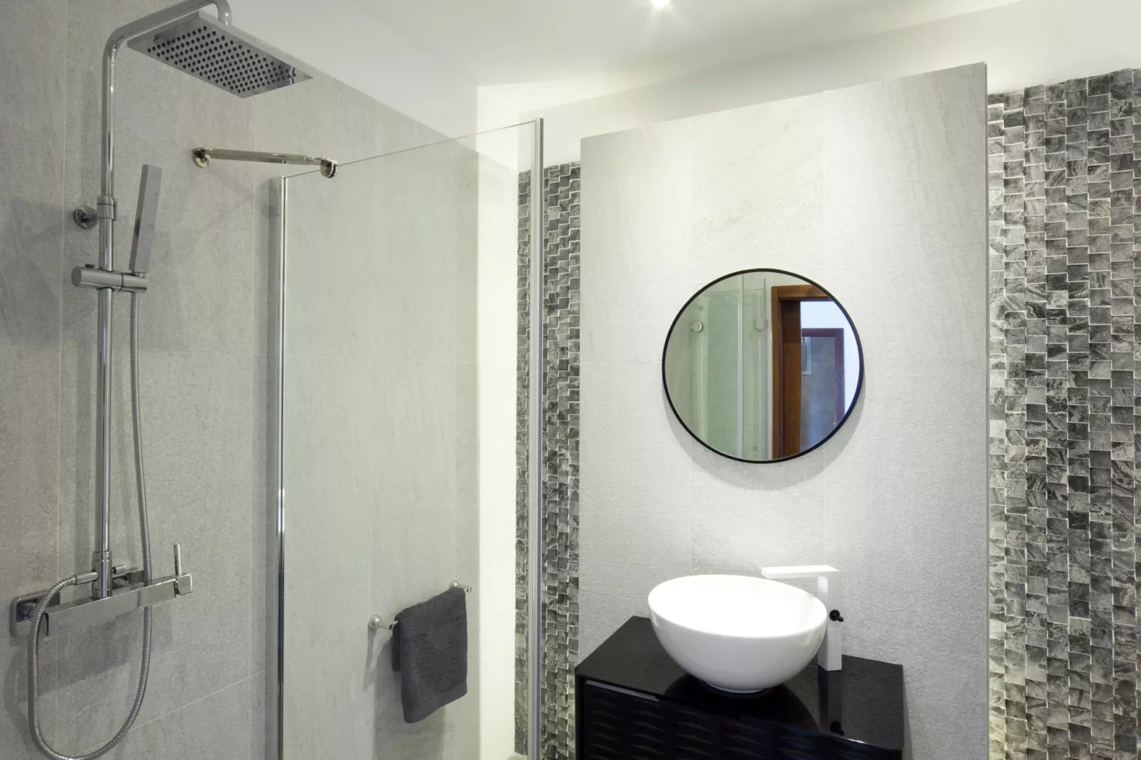 Calet-Bathroom
