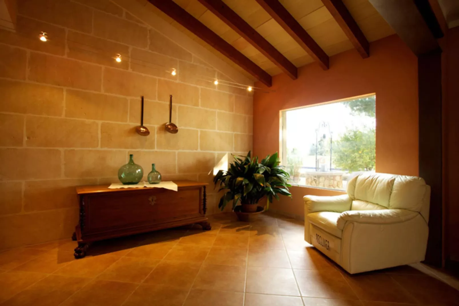 Ribes-Living room