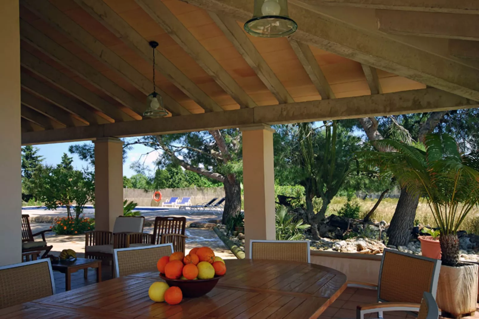Ribes-Terrace balcony