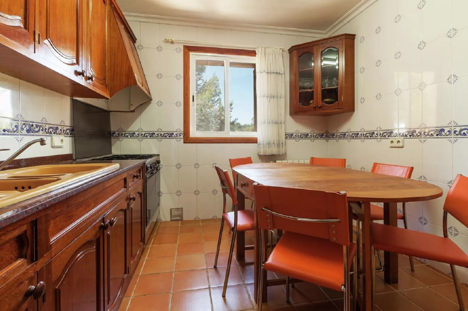 Almadrava-Kitchen