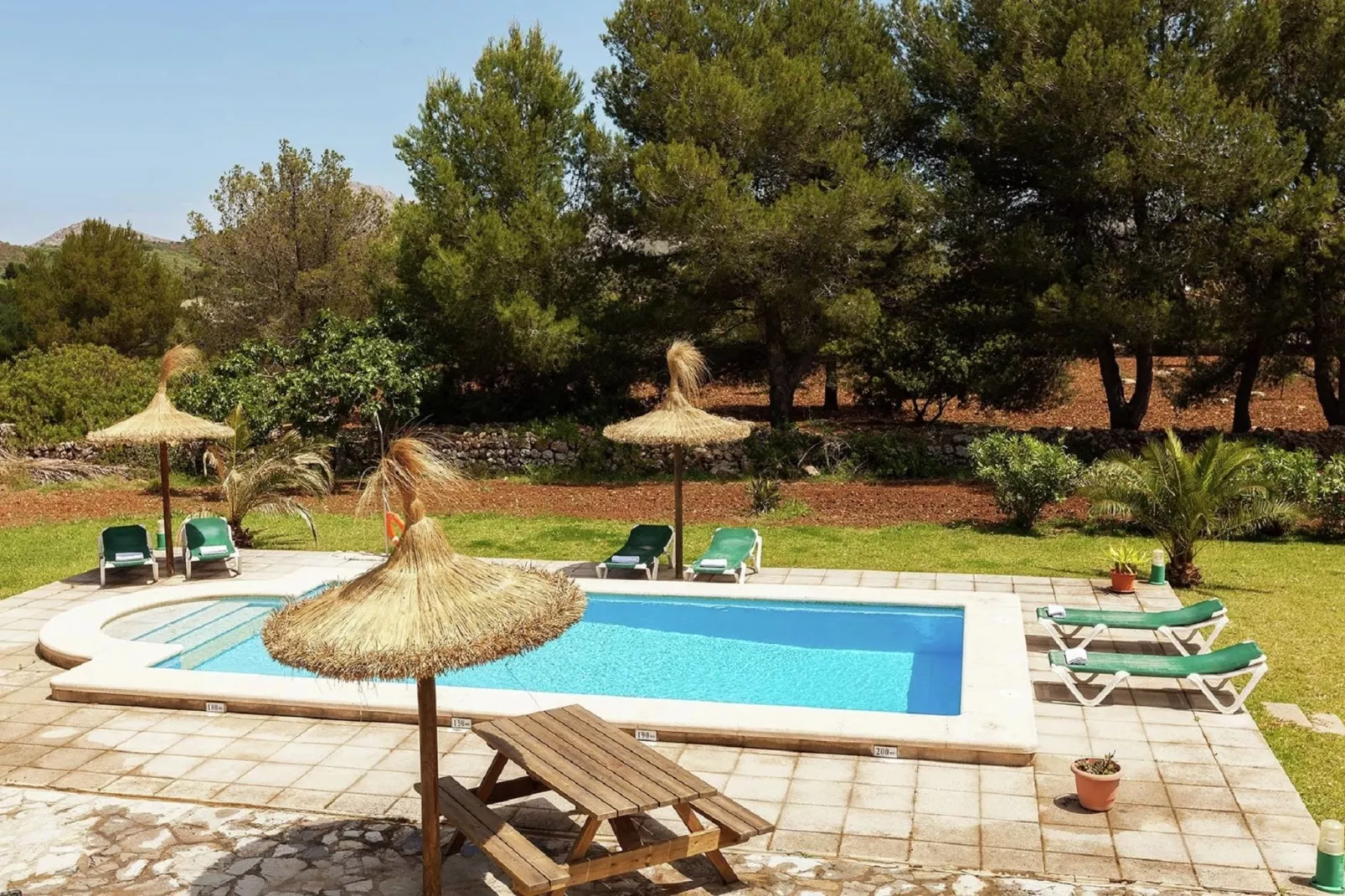 Almadrava-Gardens summer