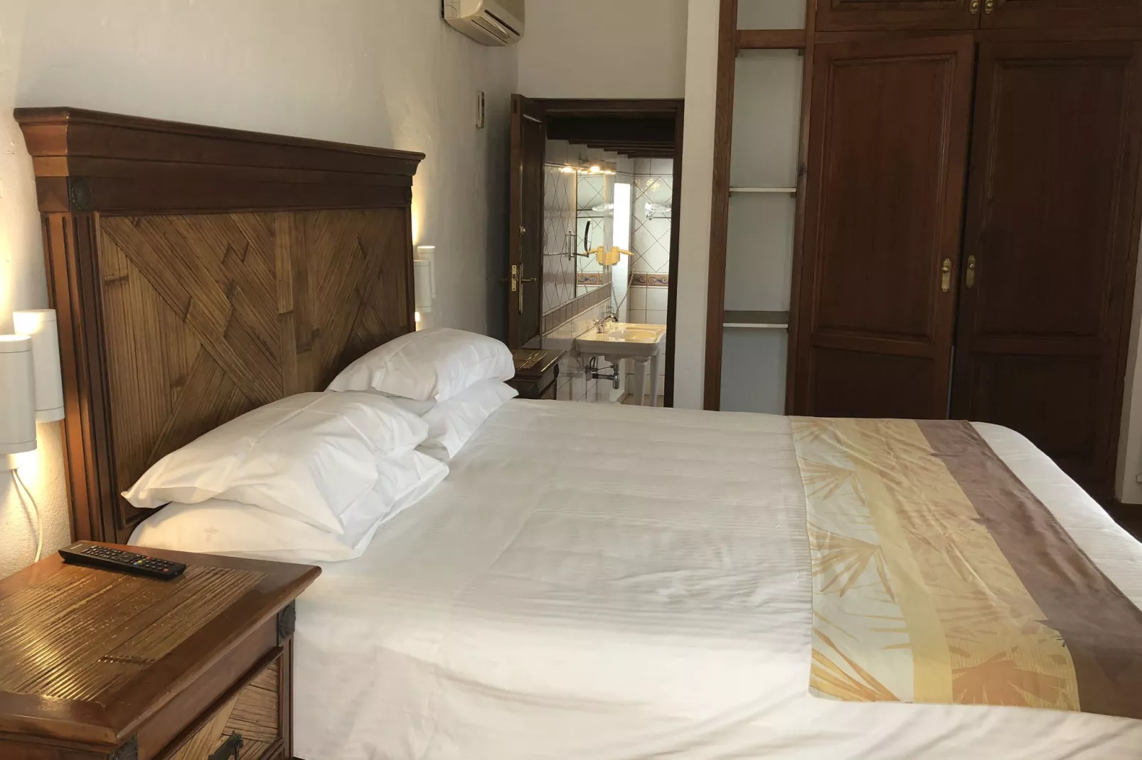 Can Pep Rustico-Bedroom