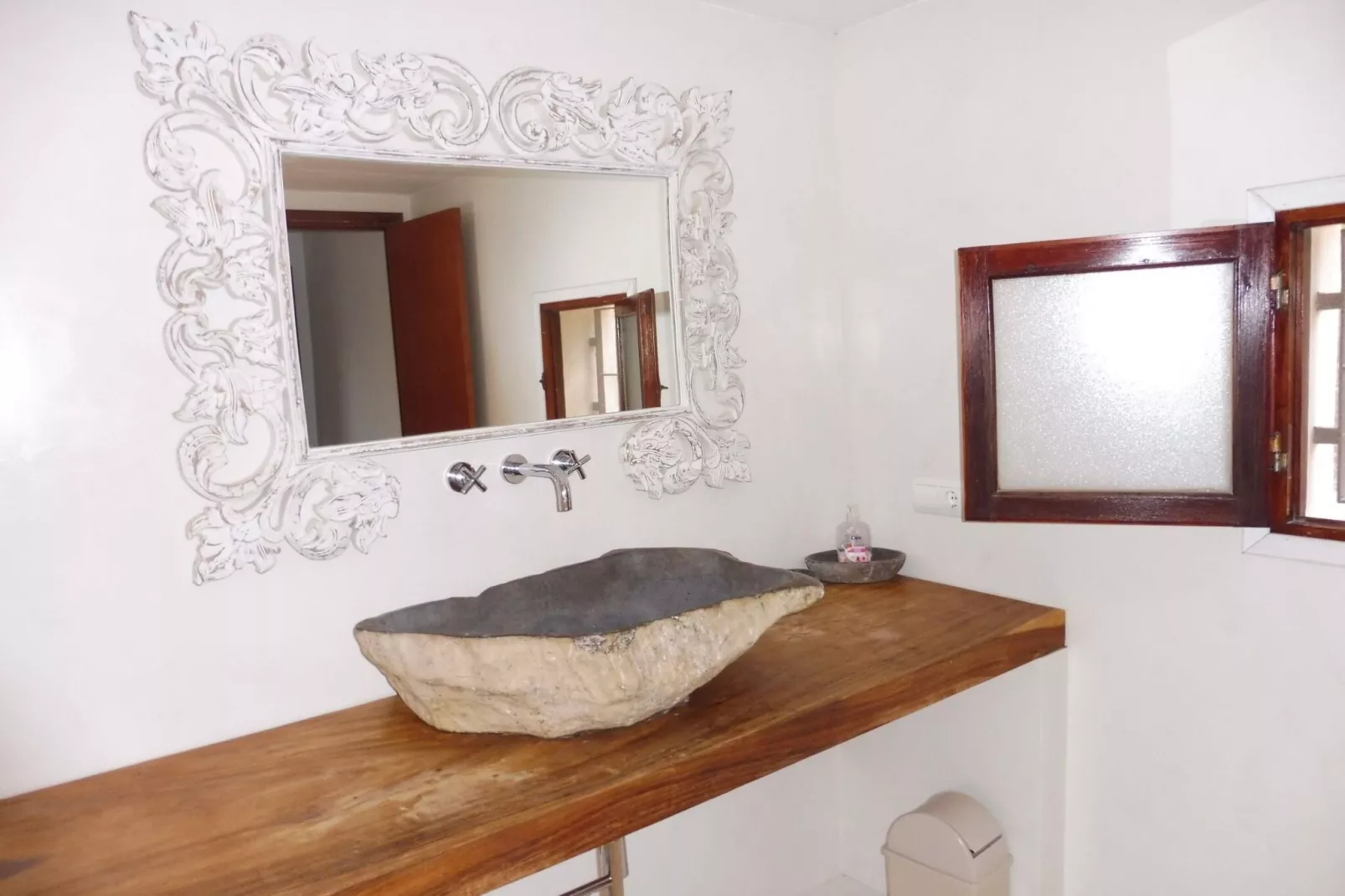 Casa Loma-Bathroom