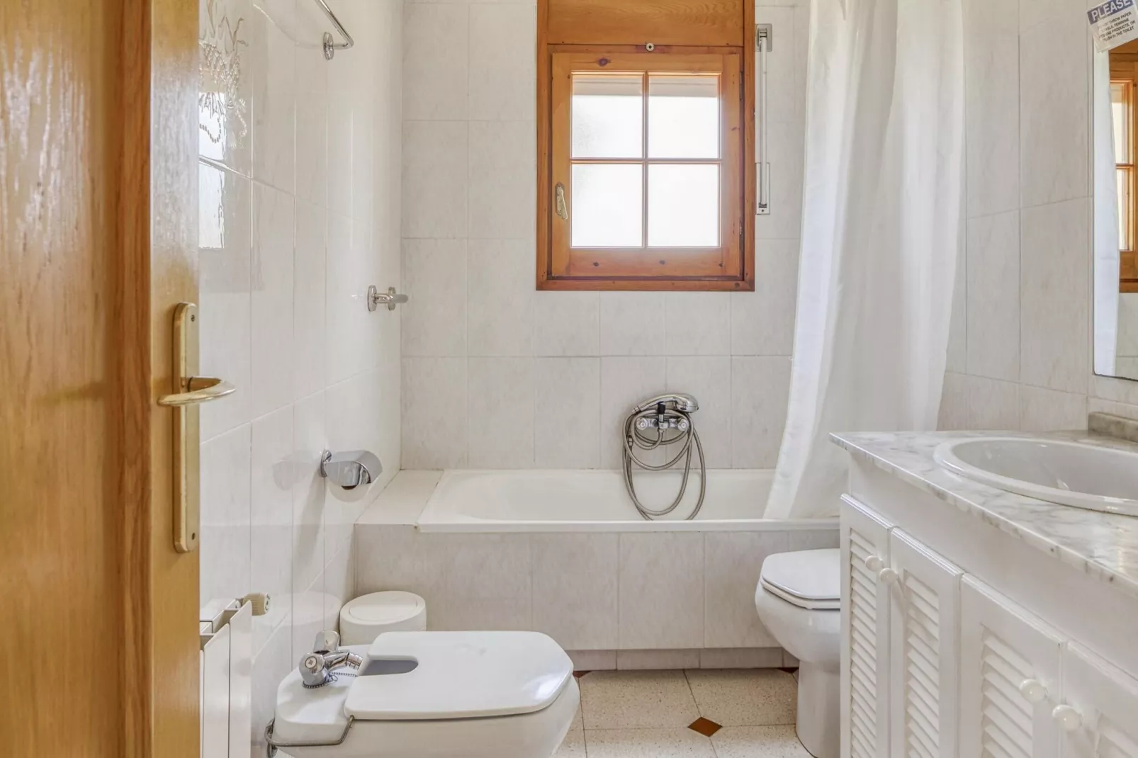 Villa Portinyol-Bathroom