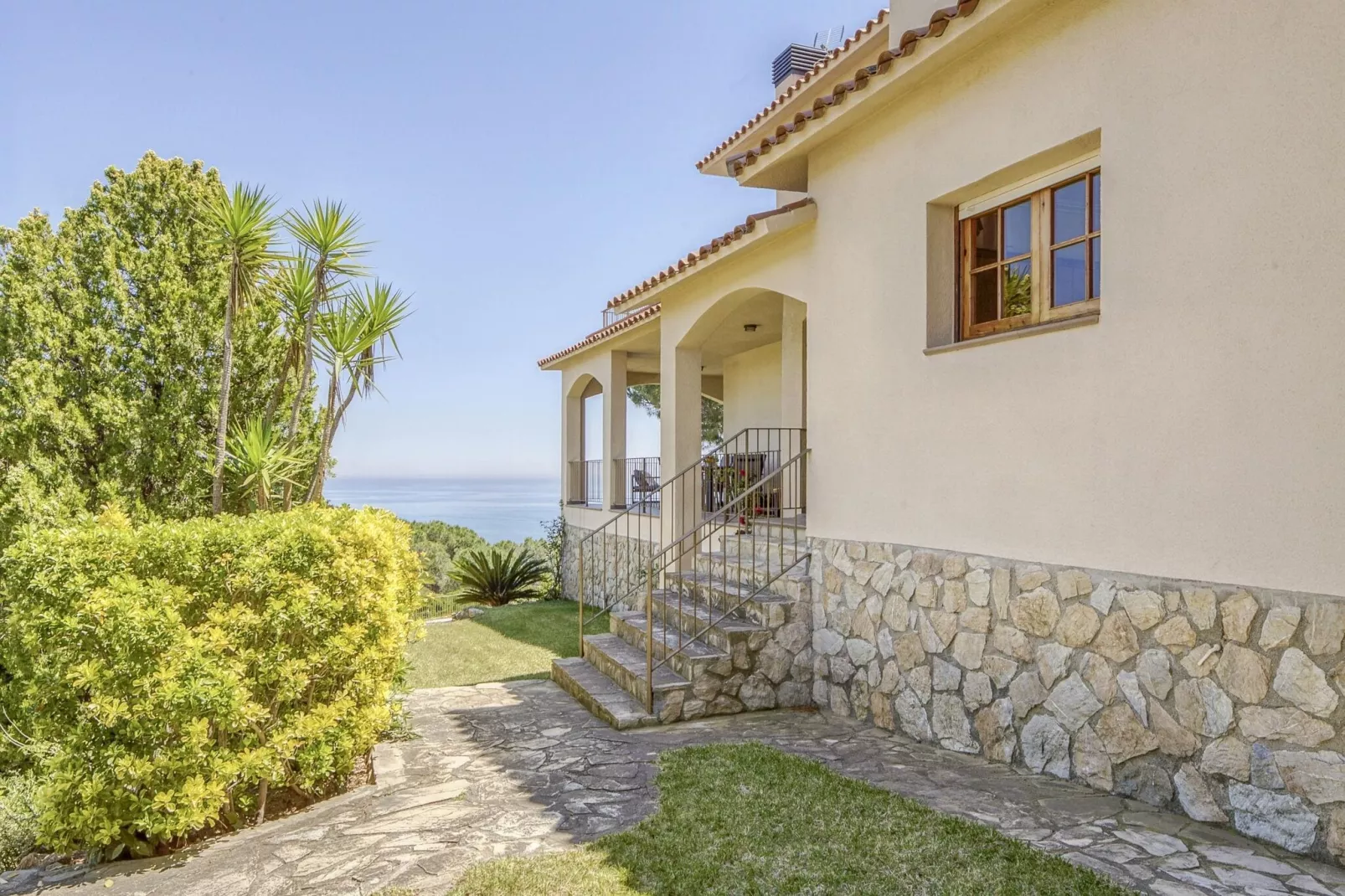Villa Portinyol-Exterior summer