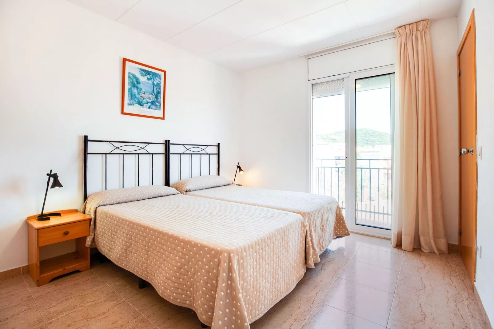 Iris-Bedroom