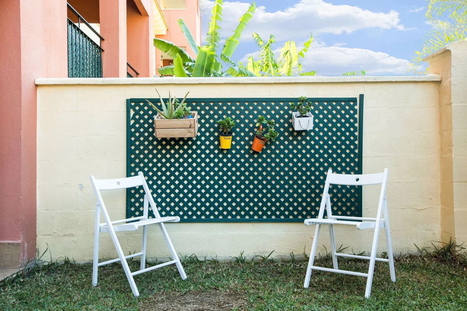 Beachfront Zahara-Gardens summer