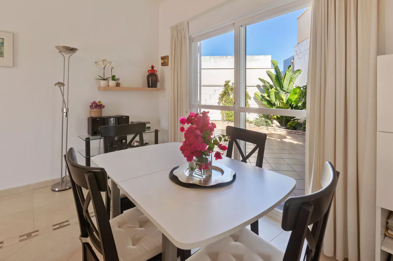 Villa Madre del Agua-Salle à manger