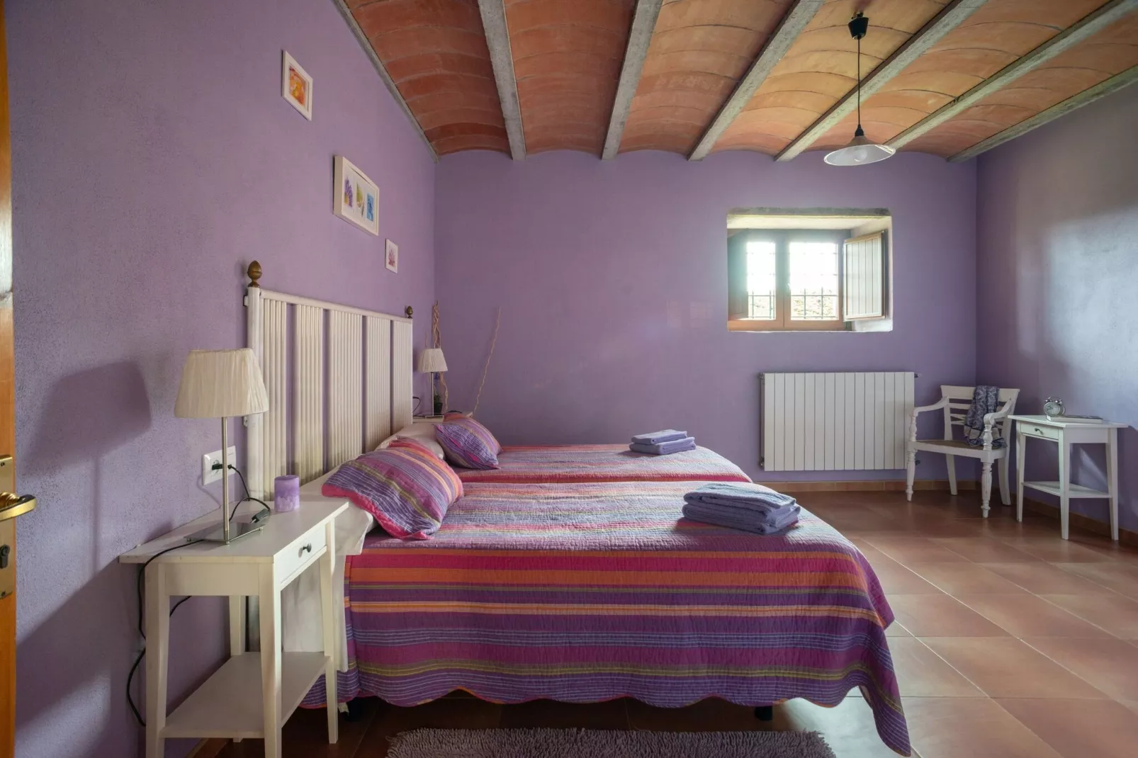 Can Guinau-Bedroom