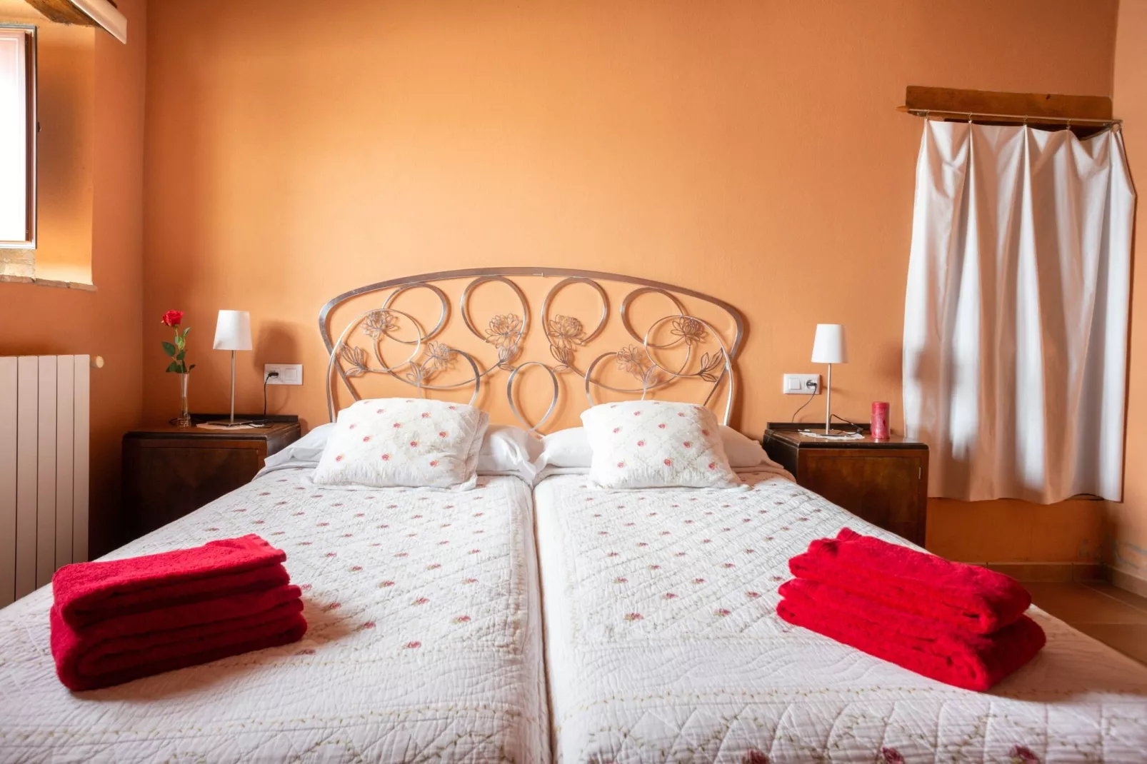 Can Guinau-Bedroom