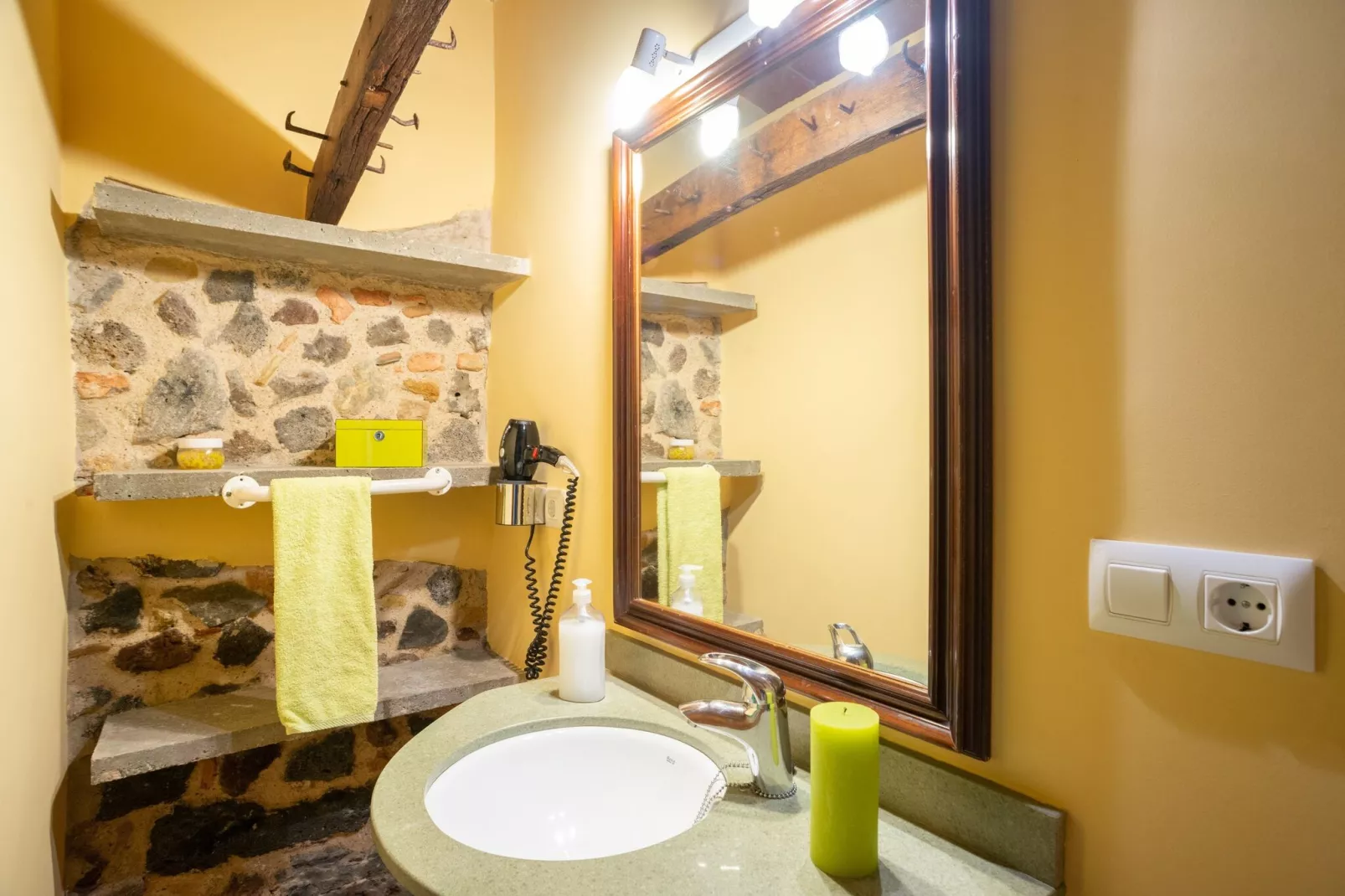 Can Guinau-Bathroom