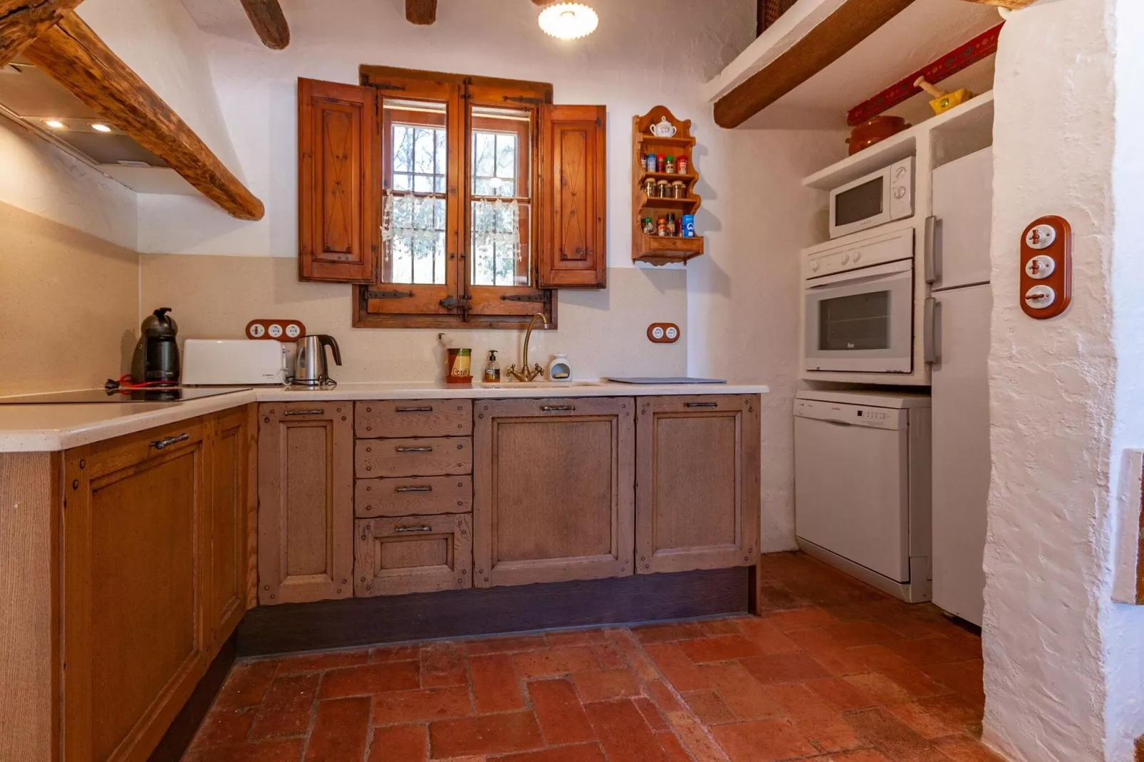 Can Vives-Kitchen