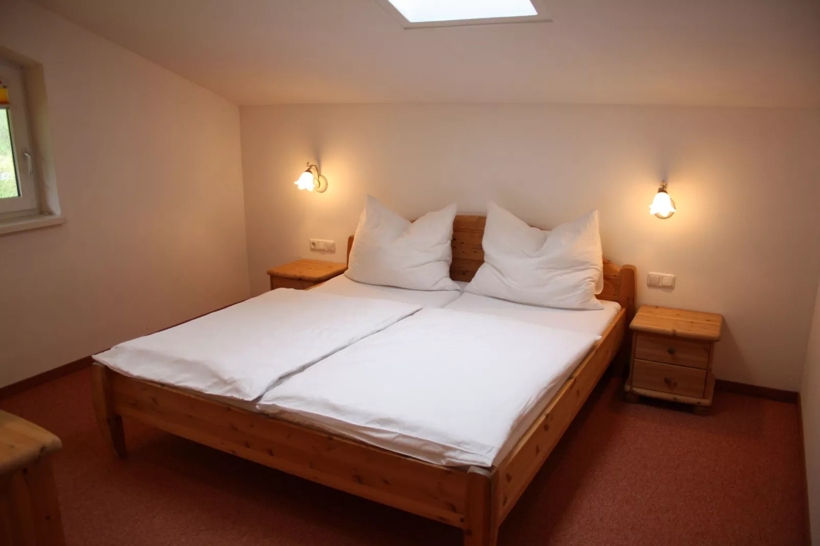 Brigitte-Bedroom