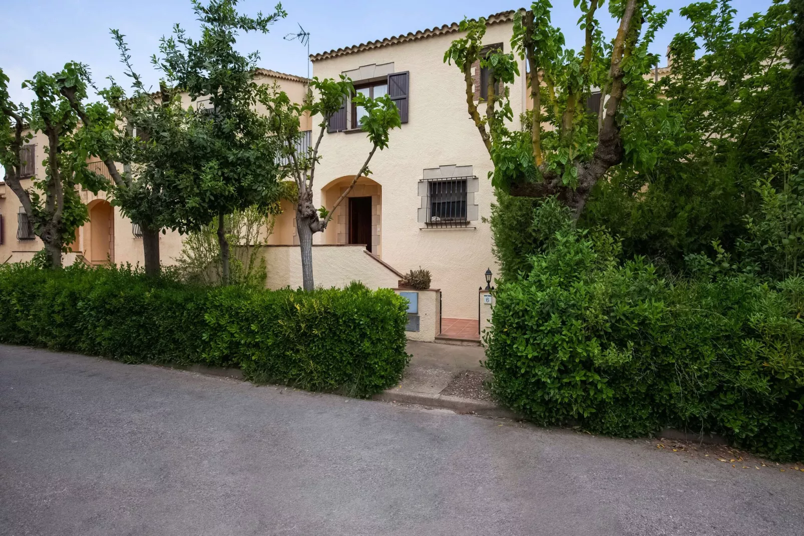 Ca la Yoli-Exterior summer
