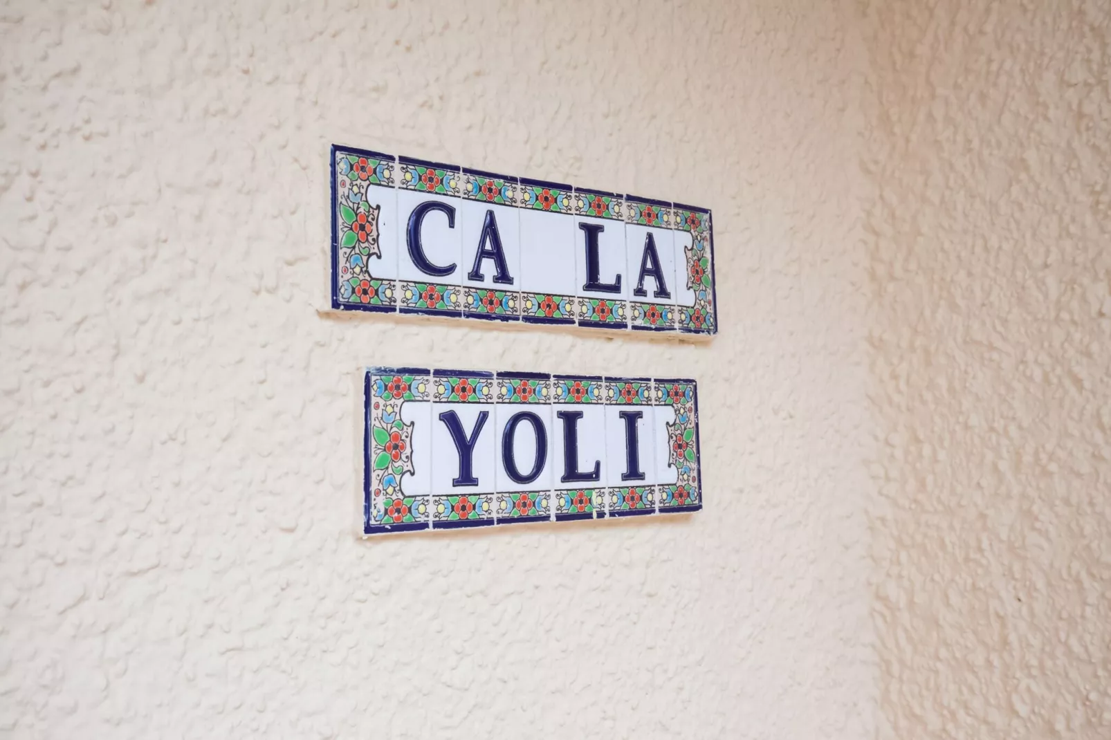 Ca la Yoli-Atmosphere