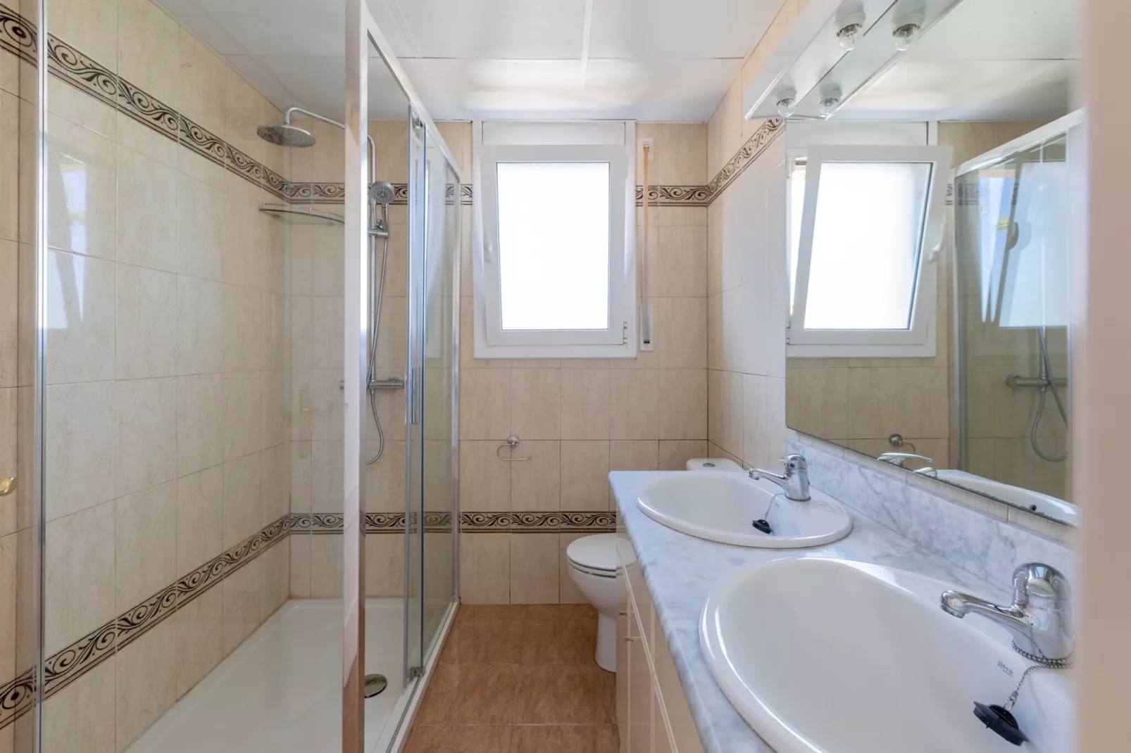 Nautic Palmera-Bathroom