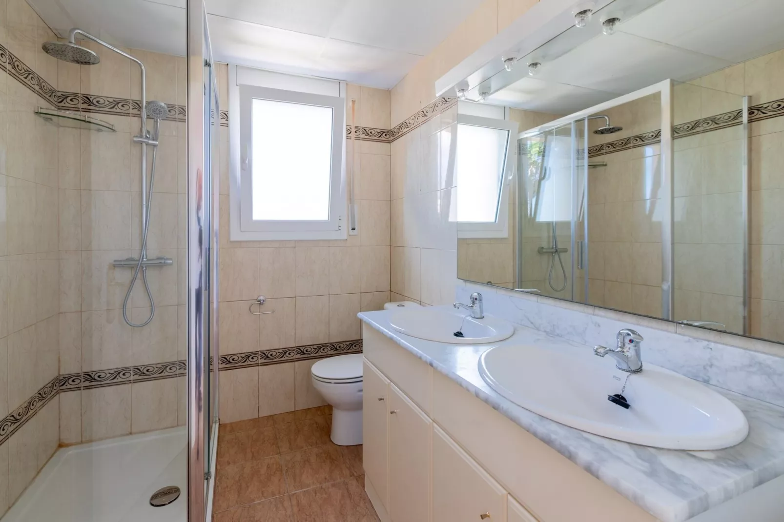 Nautic Palmera-Bathroom