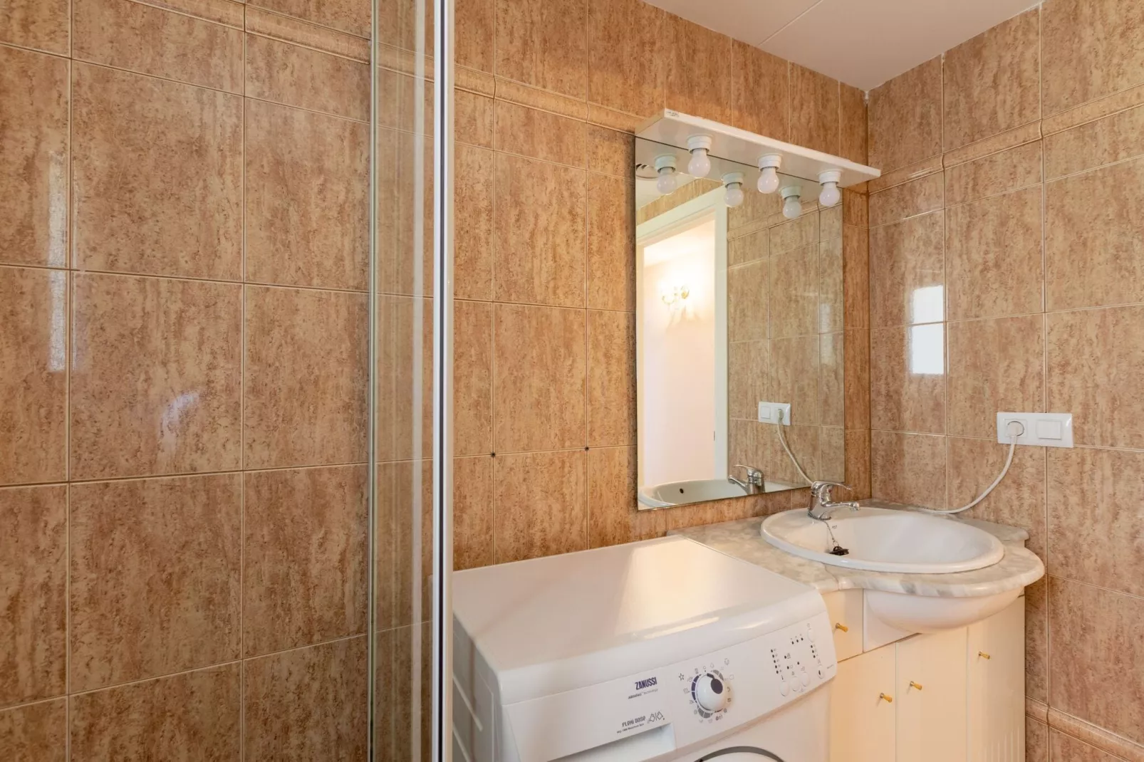 Nautic Palmera-Bathroom