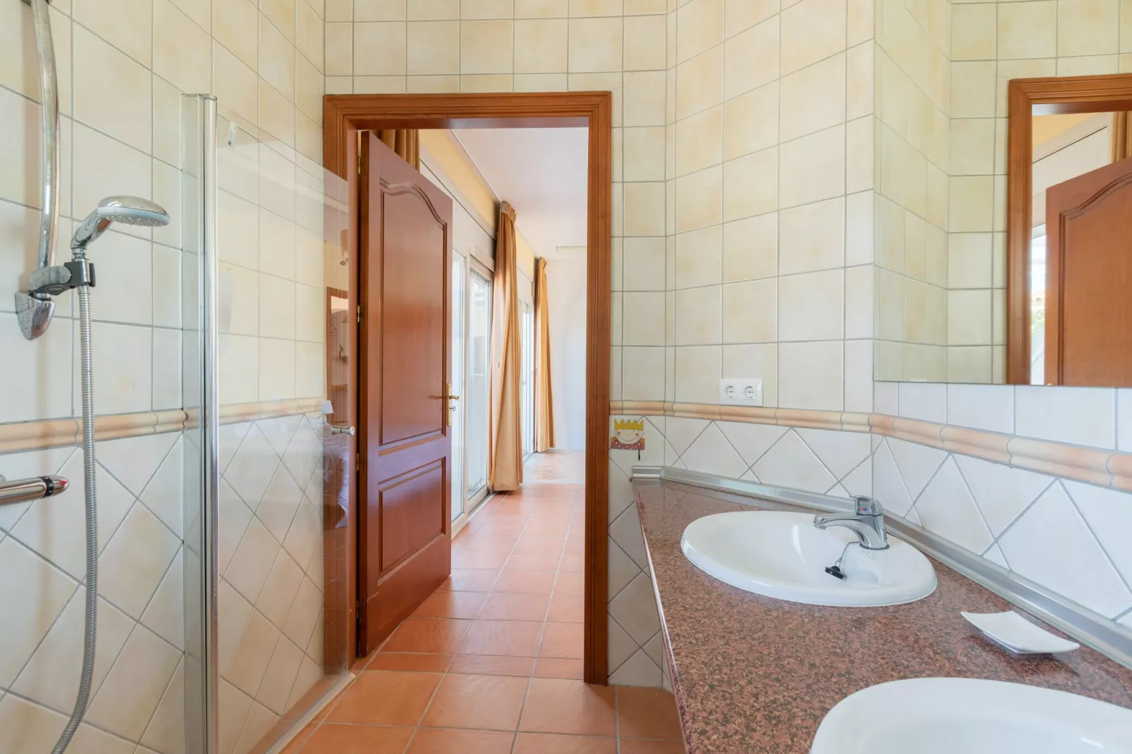 Villa Vista-Bathroom