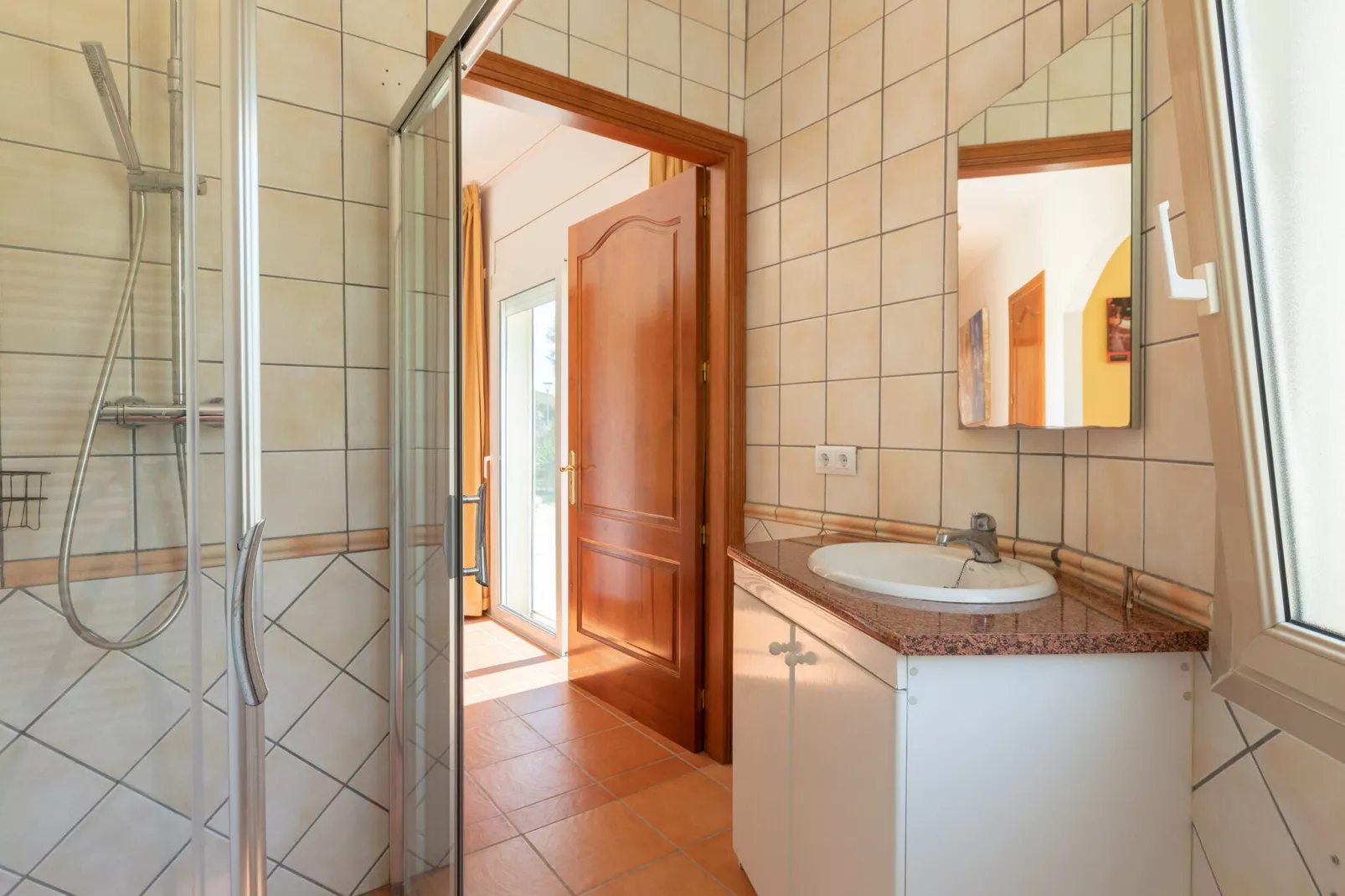 Villa Vista-Bathroom