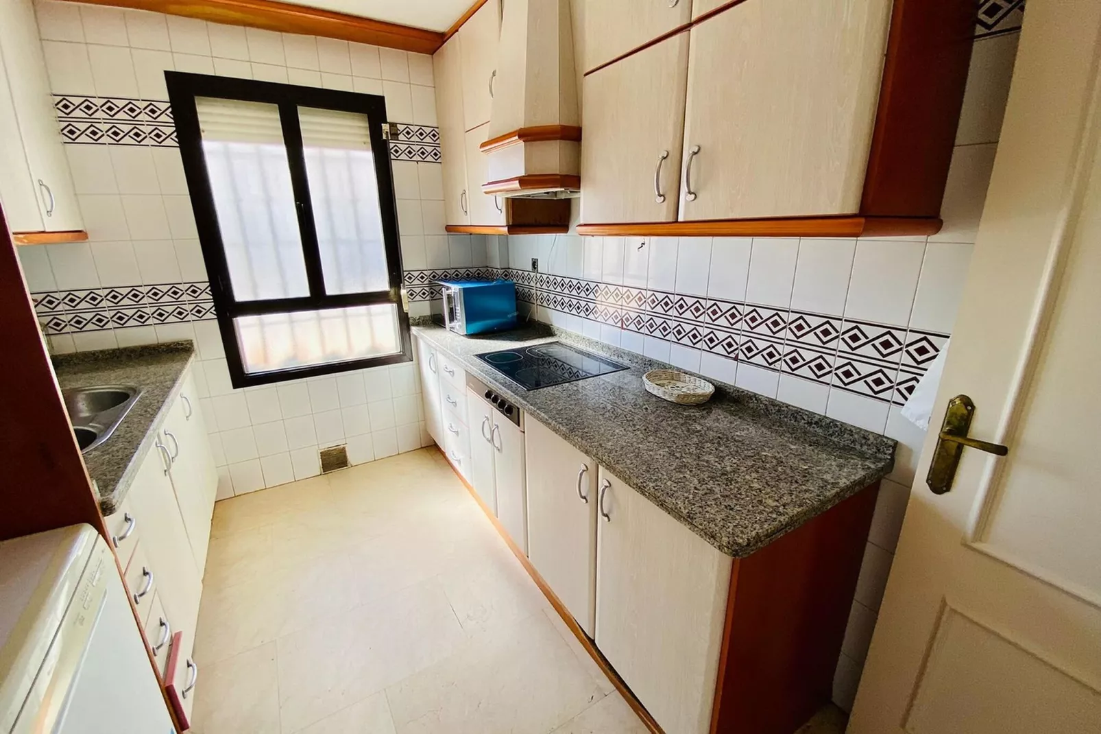 CASA HIERBABUENA-Kitchen