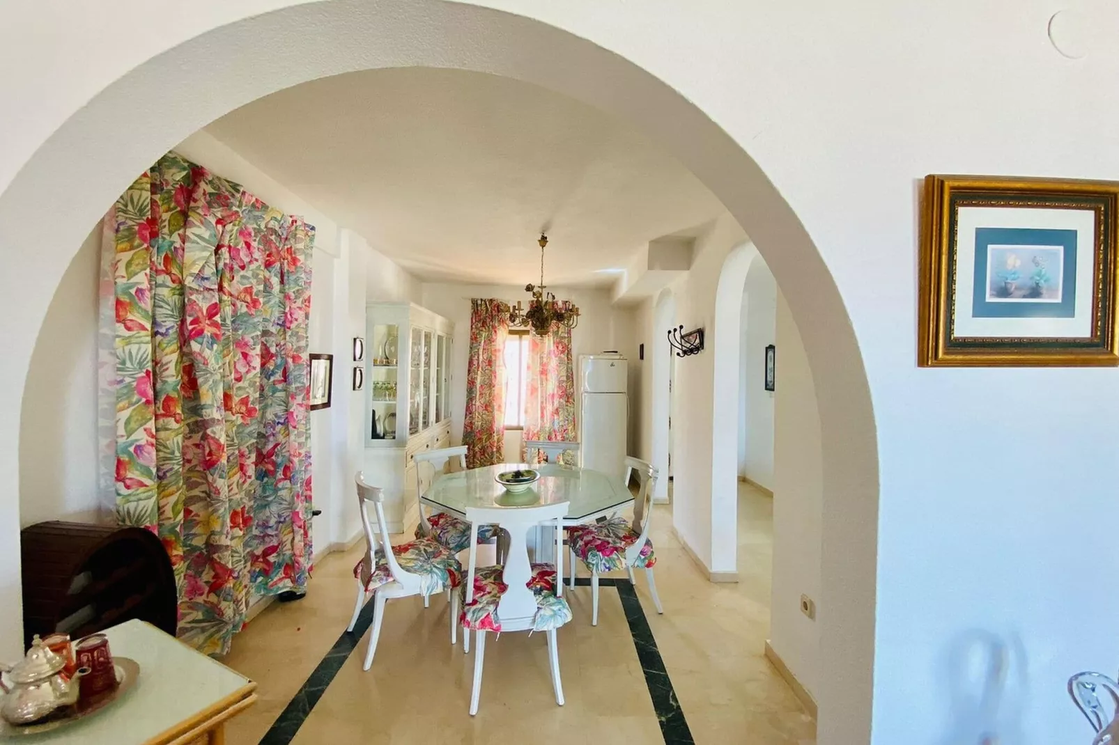 CASA HIERBABUENA-Dining room