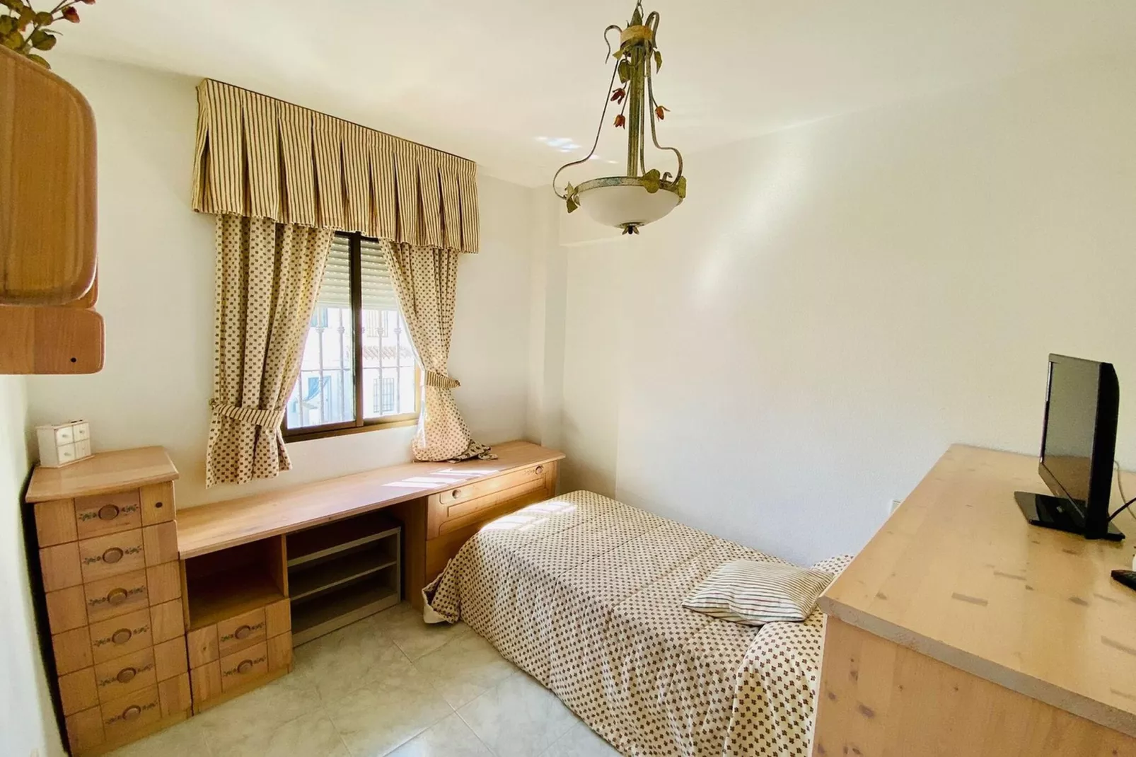 CASA HIERBABUENA-Bedroom
