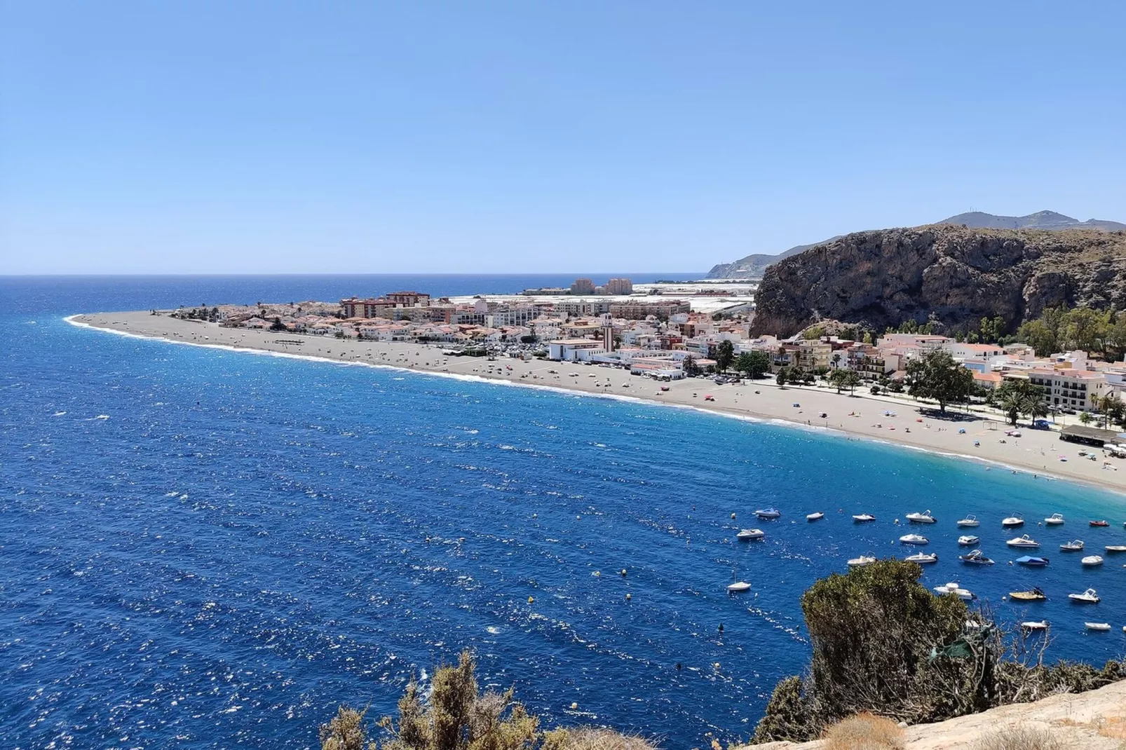 CASA HIERBABUENA-Areas summer 1km
