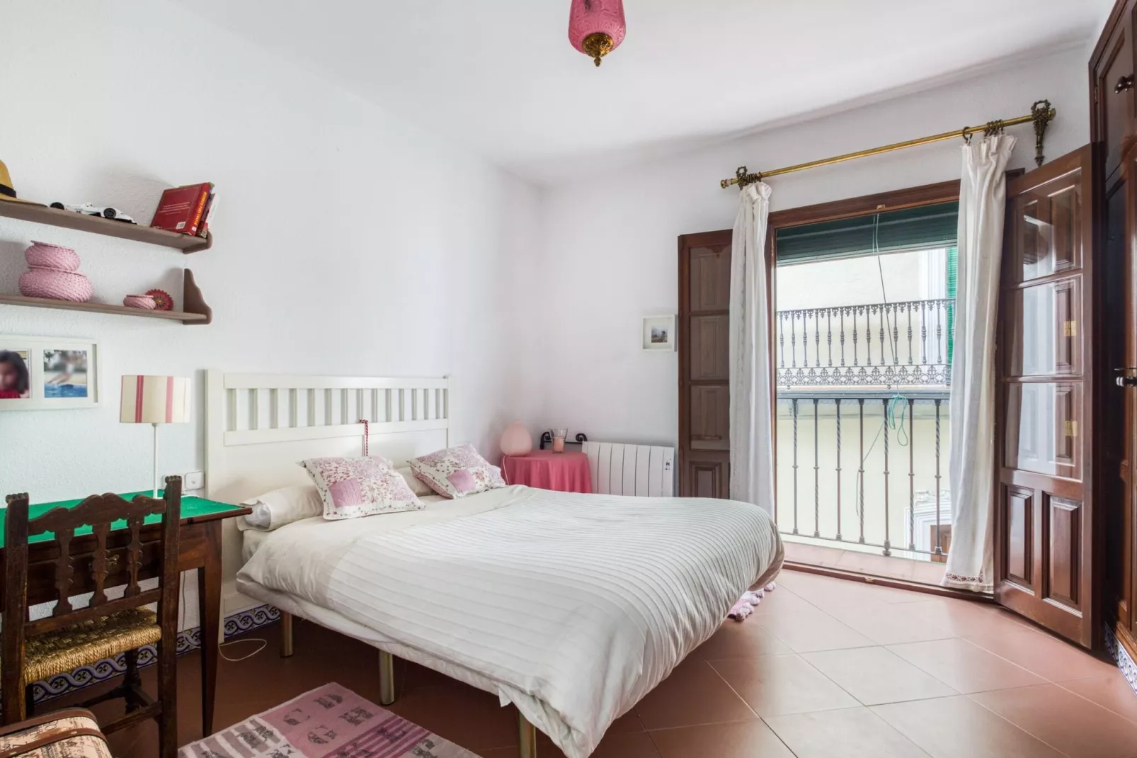 Beautiful house in a unique town-Bedroom