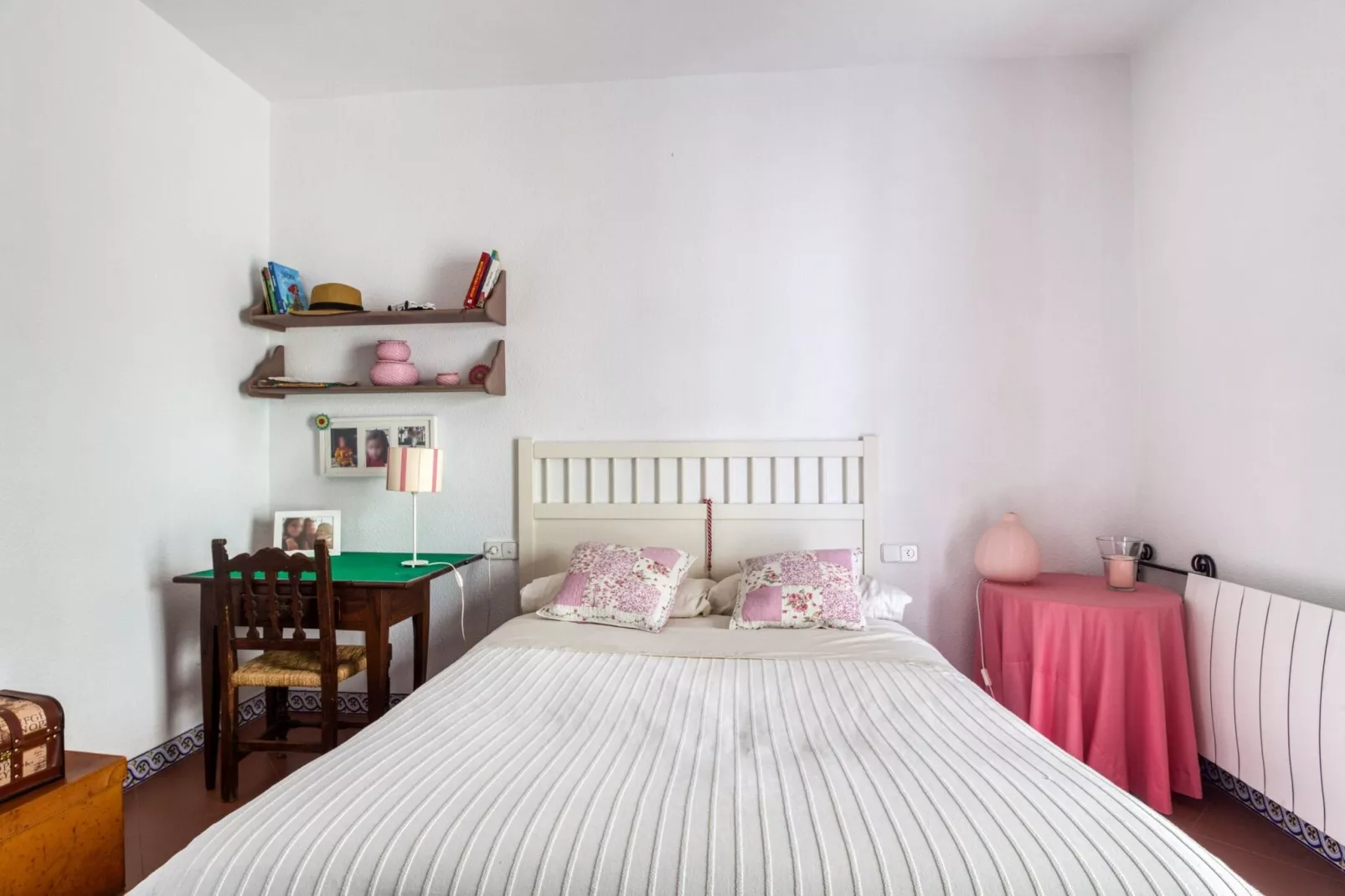 Beautiful house in a unique town-Bedroom