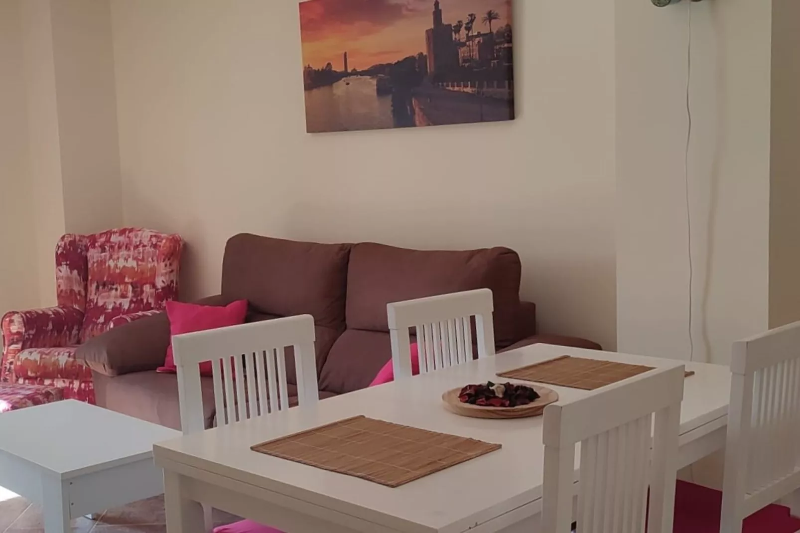 Blue Beach Charm-Dining room