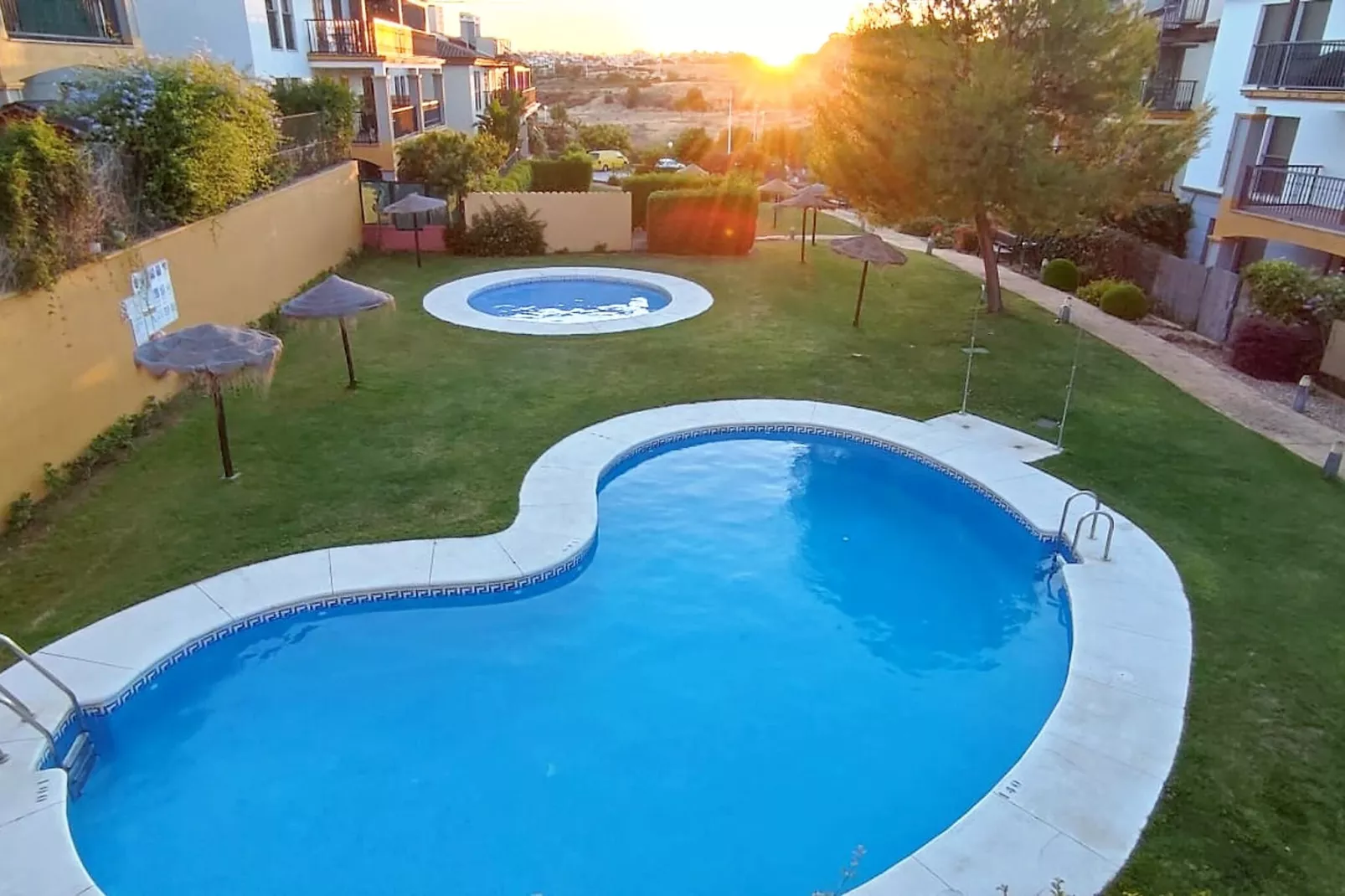 Blue Beach Charm-View summer