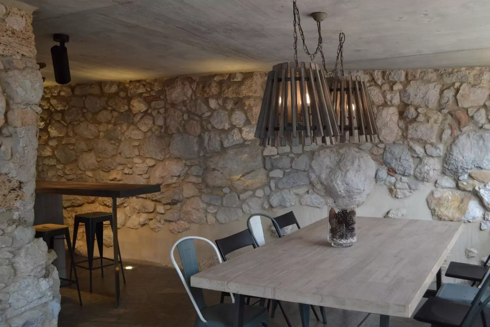 Cobert de l'Era-Dining room