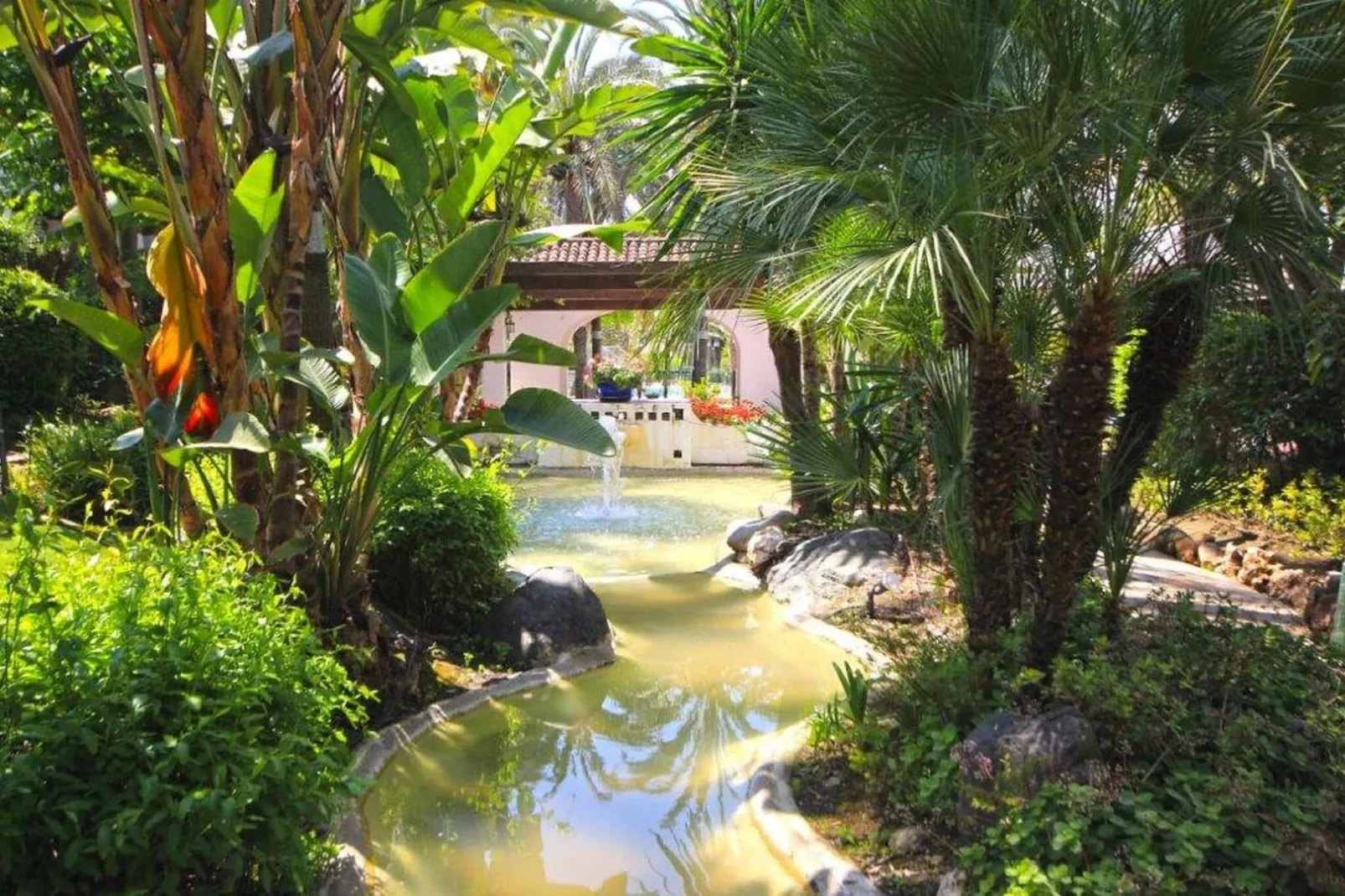 Golden Beach house-Exterior summer